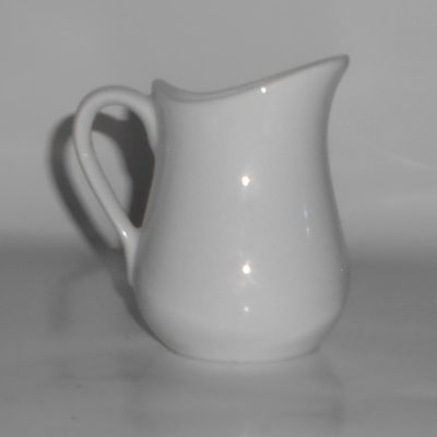 Cordon Bleu Restaurant China B.I.A. France White Creamer