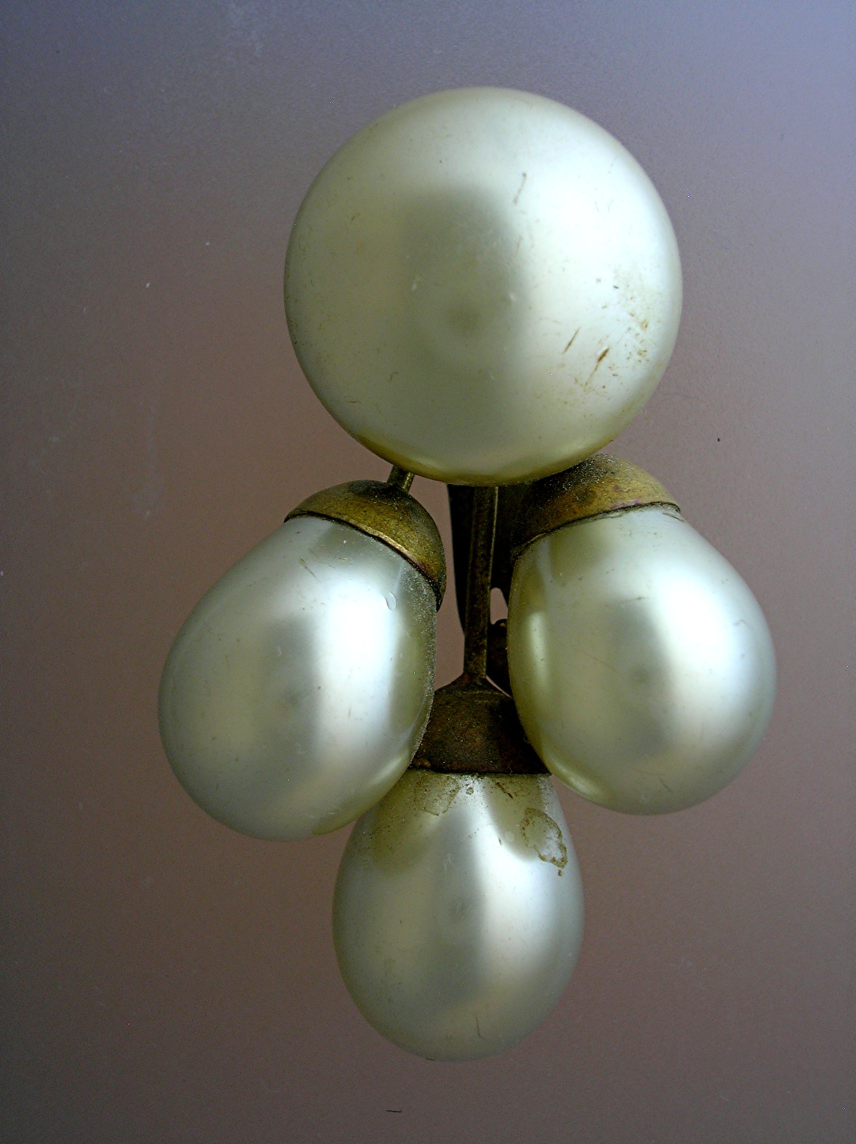 Dress Clip Pearls  Goldtone