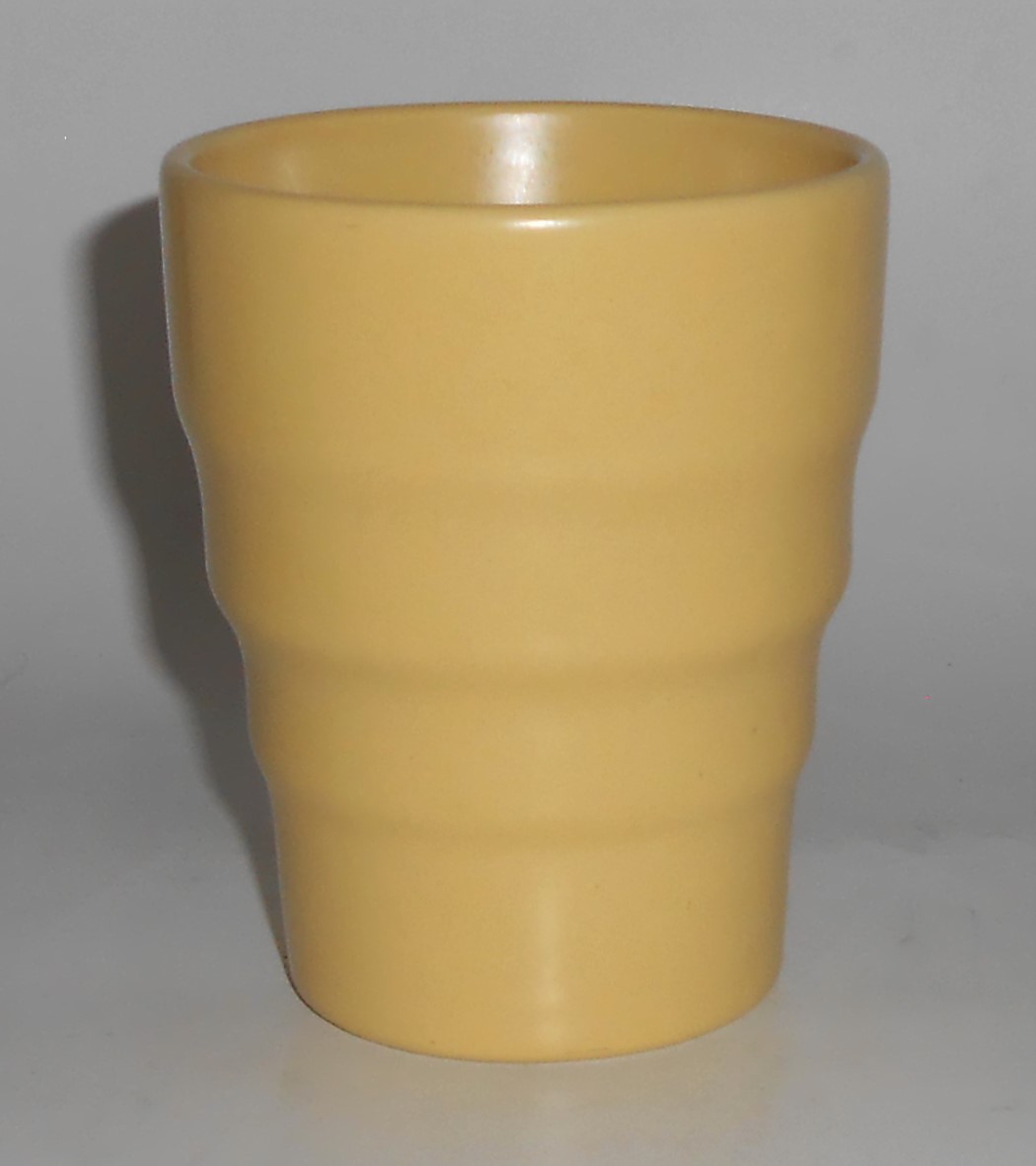 Metlox Pottery Series 200 California Pottery #235-X Pas