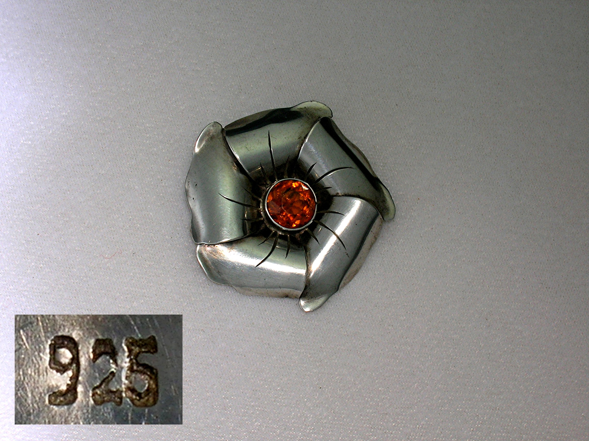 Silver Amber Glass  Flower Brooch Vintage
