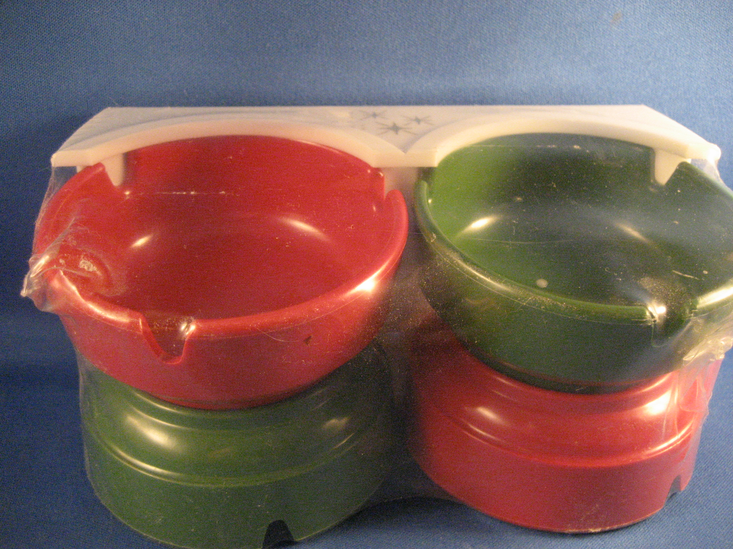 Plastic Ash Tray Set