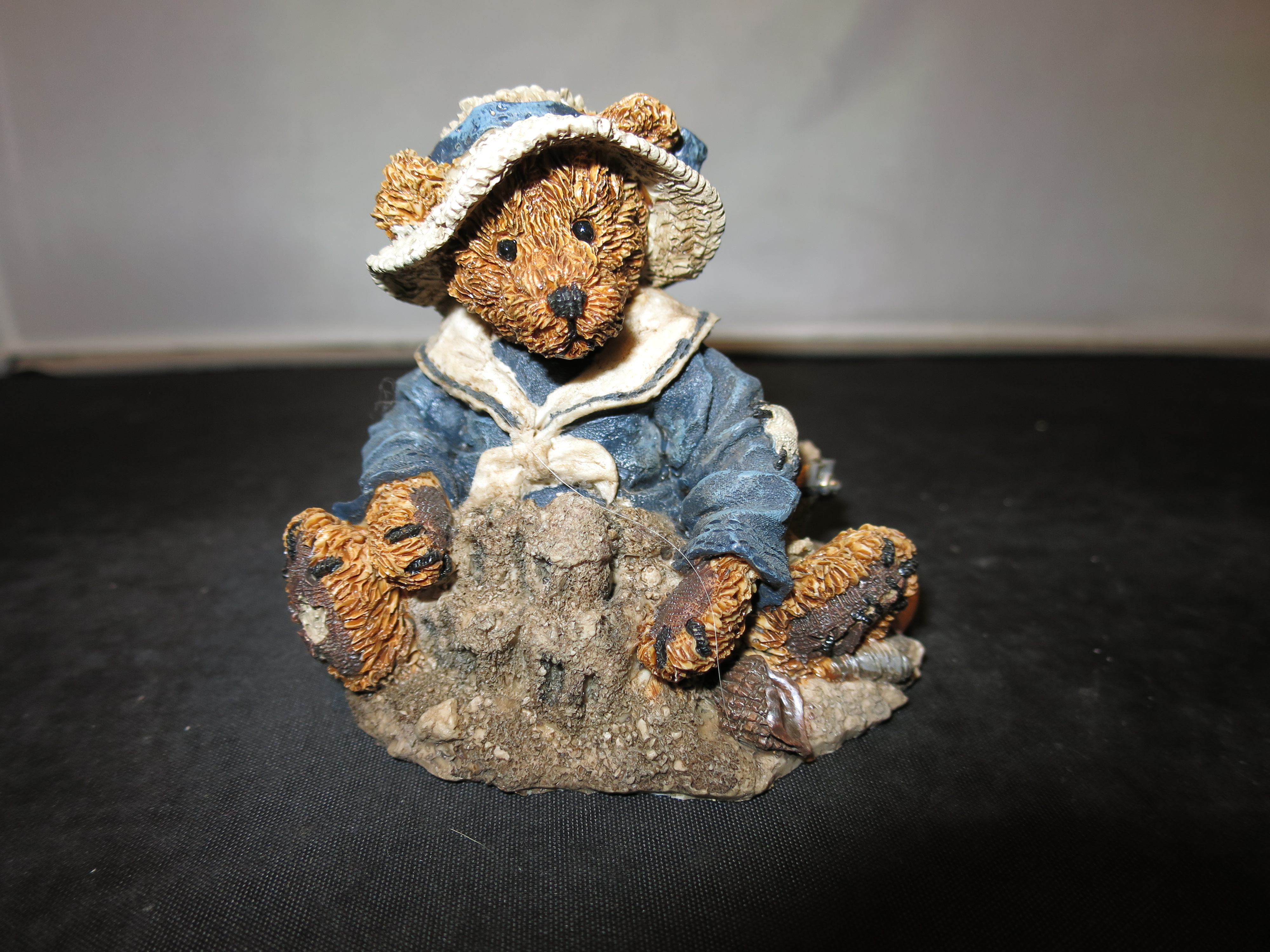 Boyd's Bears and Friends Wilson at the Beach