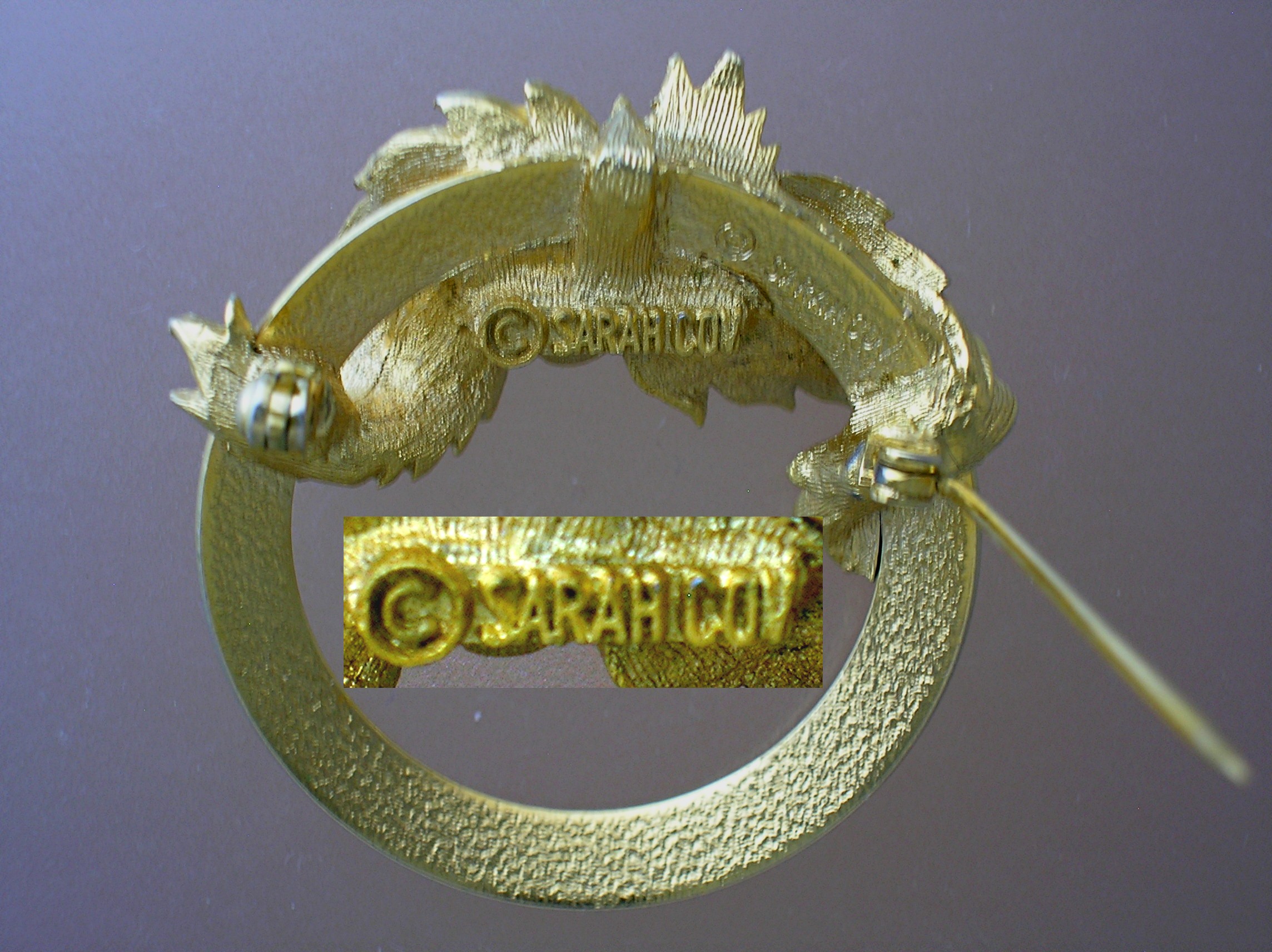 SARAH COVENTRY Pearl and Goldtone SARAH COVENTRY Brooch