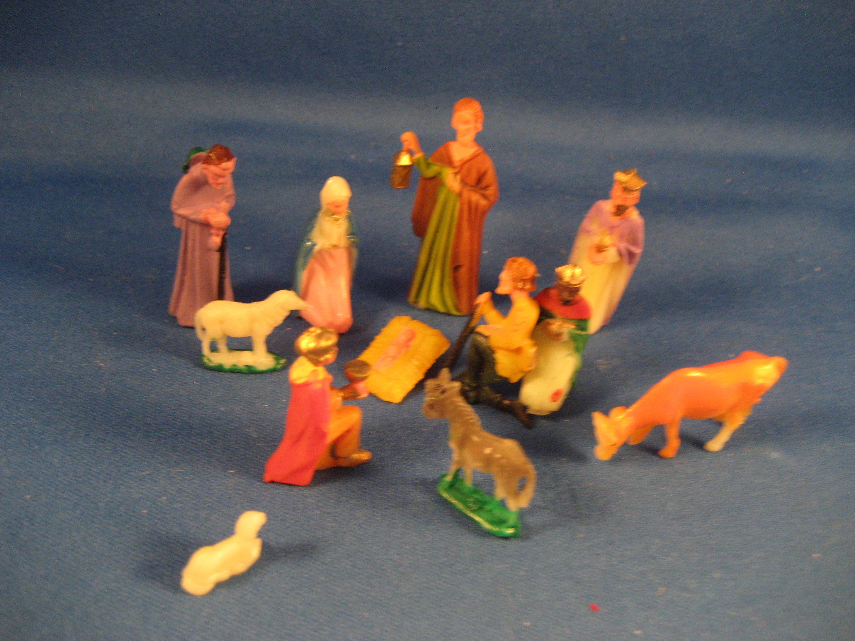 Miniature Manger Scene