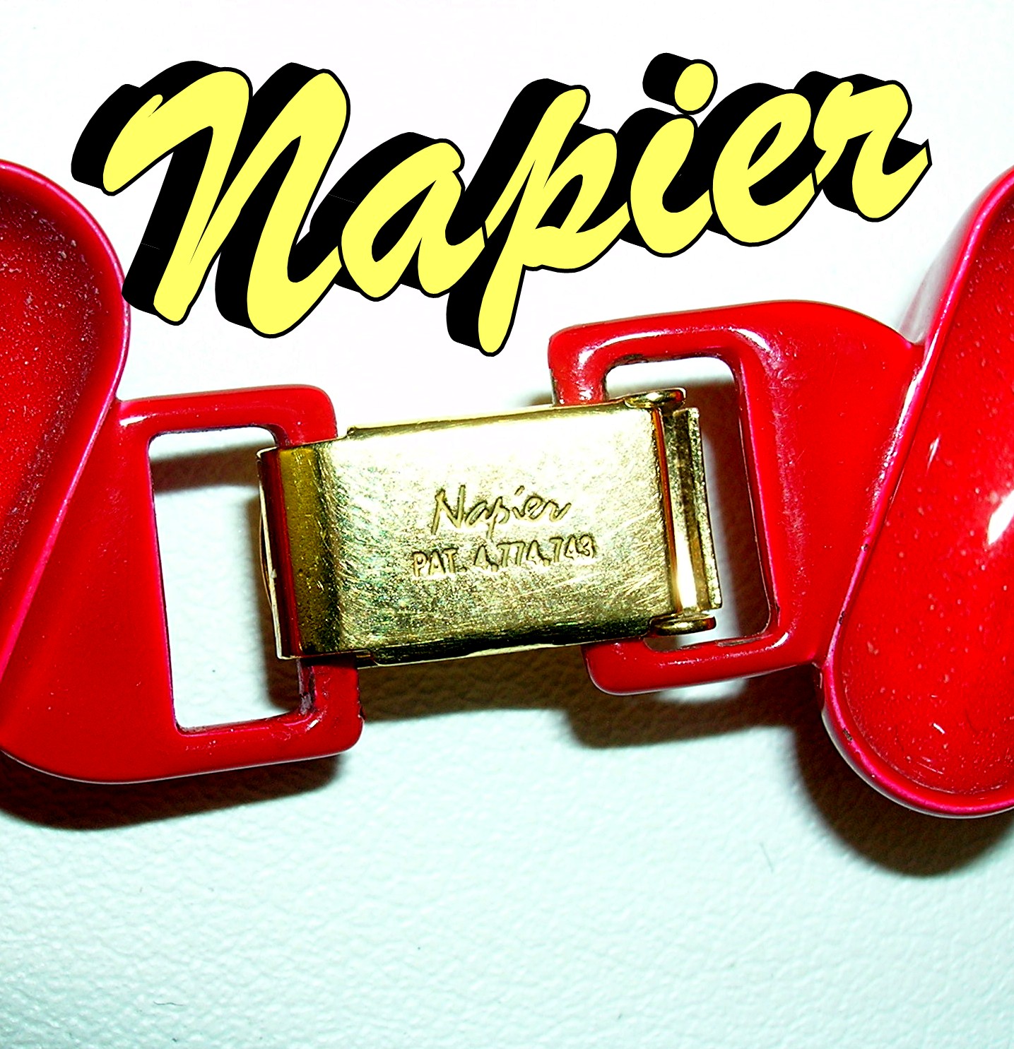 NAPIER Patented 16 Inch Scarlet Red MetalChoker Neck