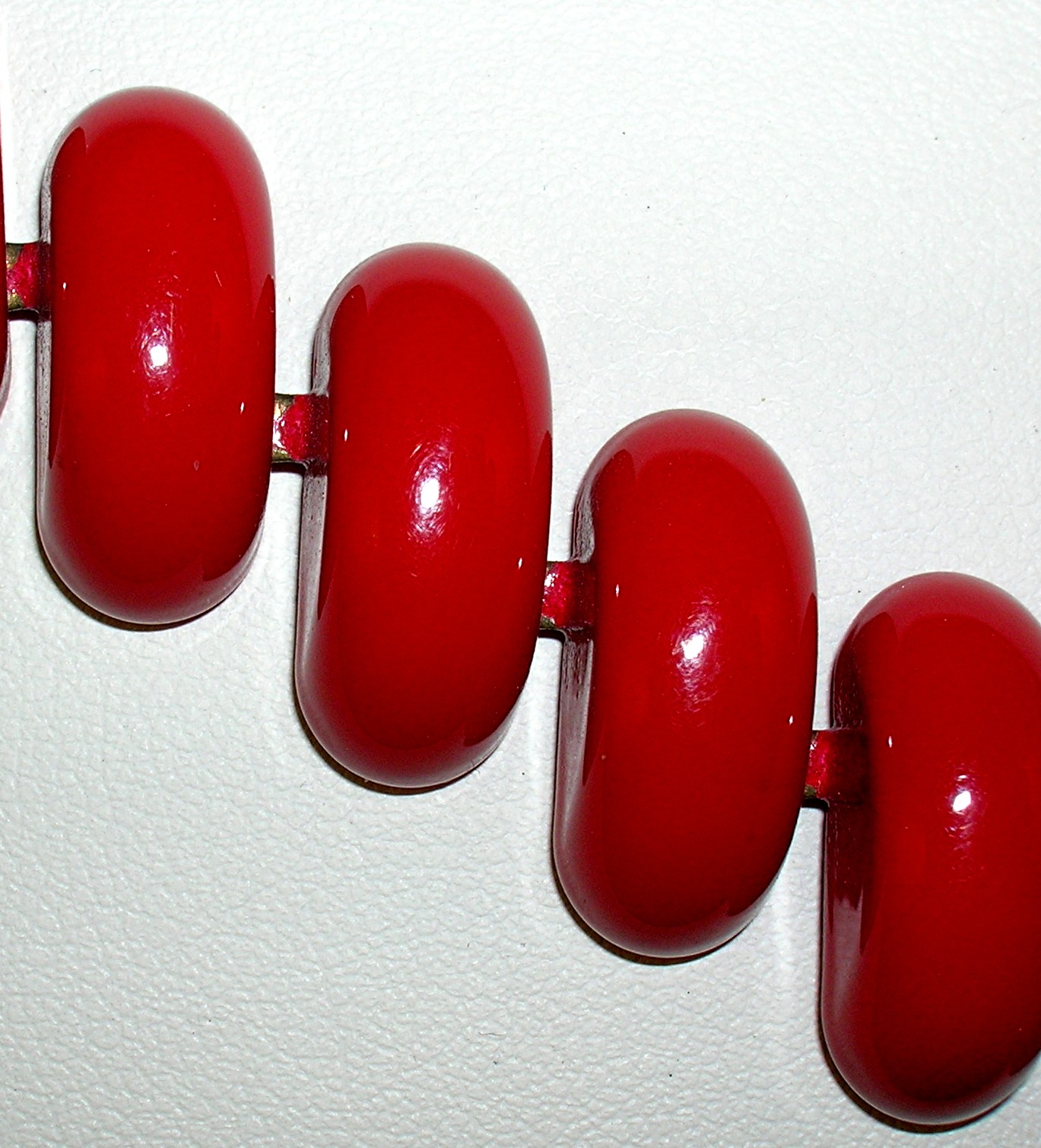 NAPIER Patented 16 Inch Scarlet Red MetalChoker Neck