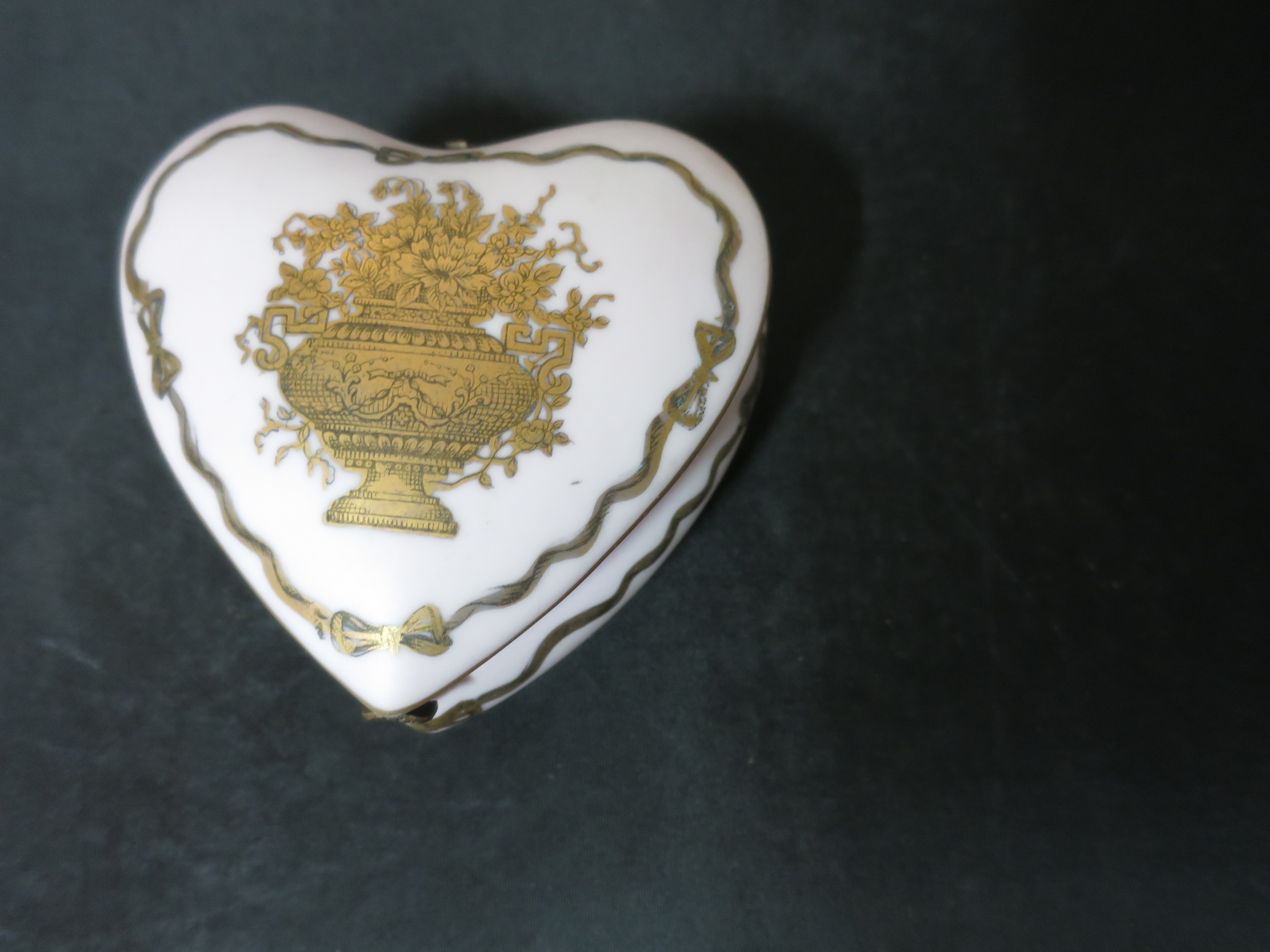 Art Deco Pink Heart Shaped Trinket Box hinged hand painted Bisque