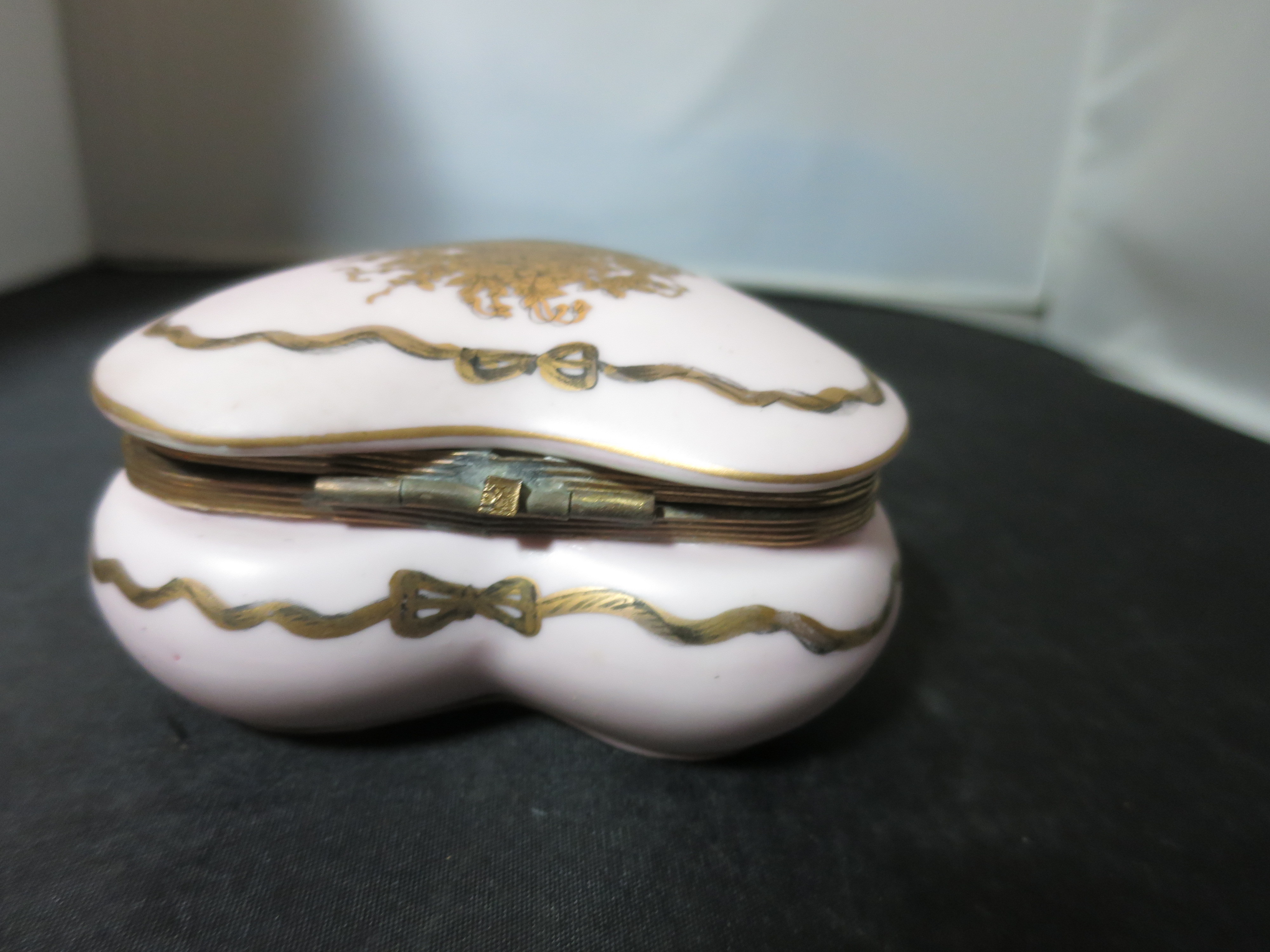 Art Deco Pink Heart Shaped Trinket Box hinged hand painted Bisque
