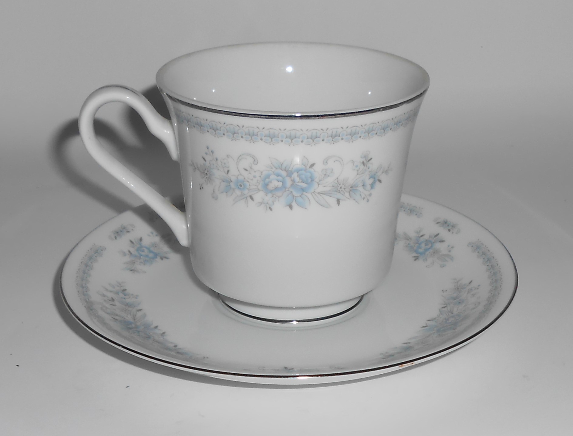 Fine China Of Japan Porcelain Platinum Christine Cup &