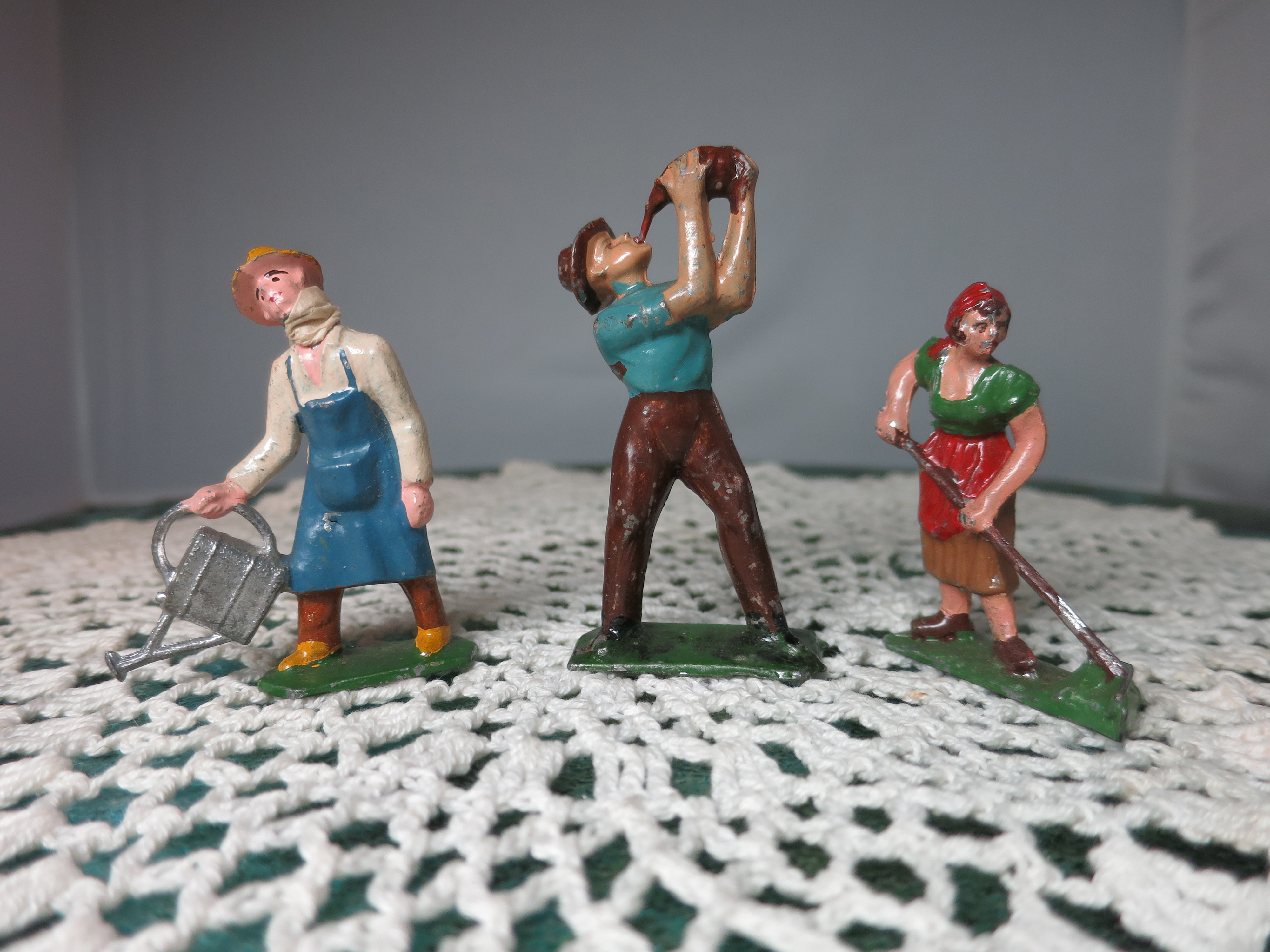 Farmers Working France Lead toy Figurine 3pc Water can Flask etc