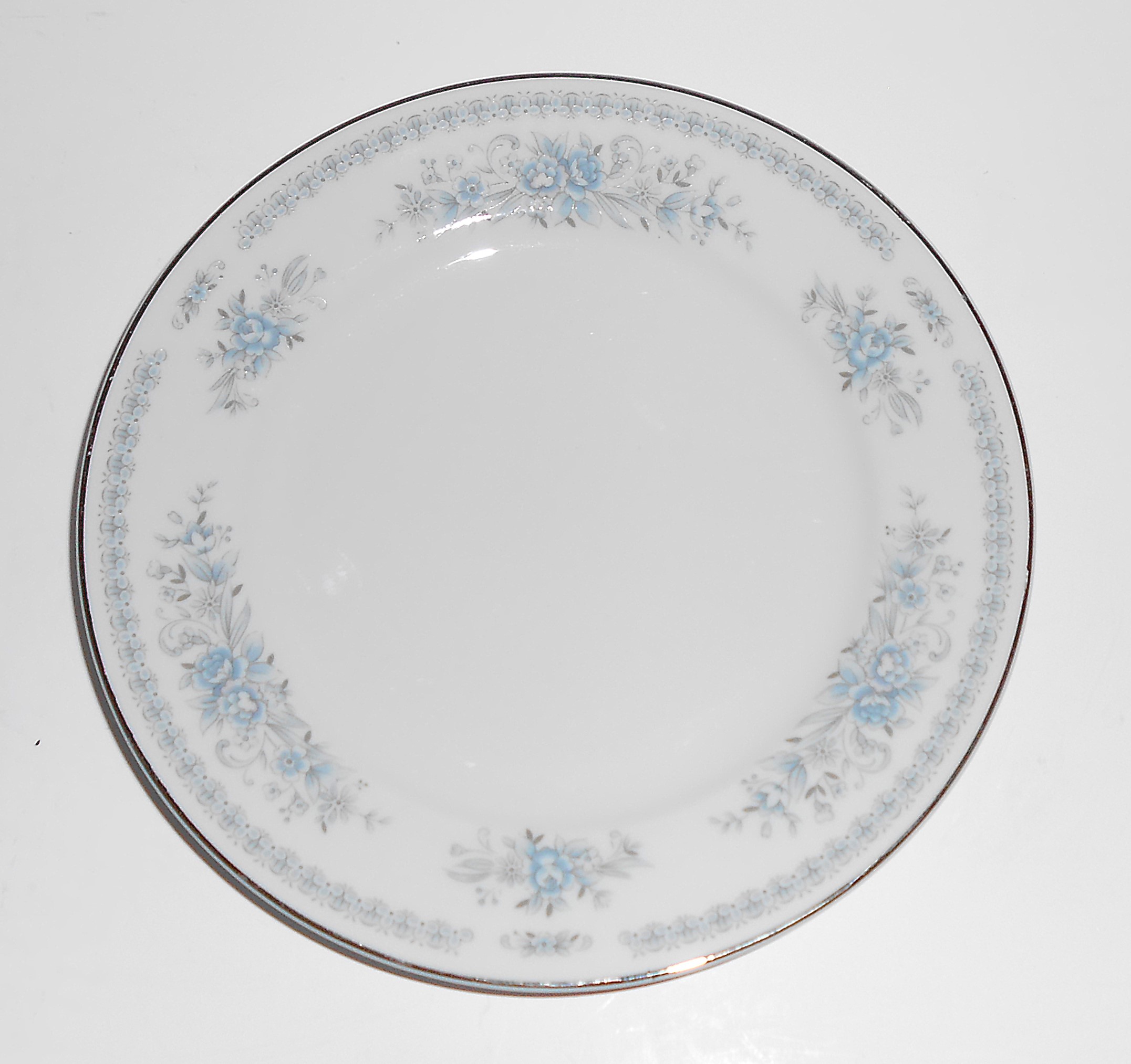 Fine China Of Japan Porcelain Platinum Christine Bread