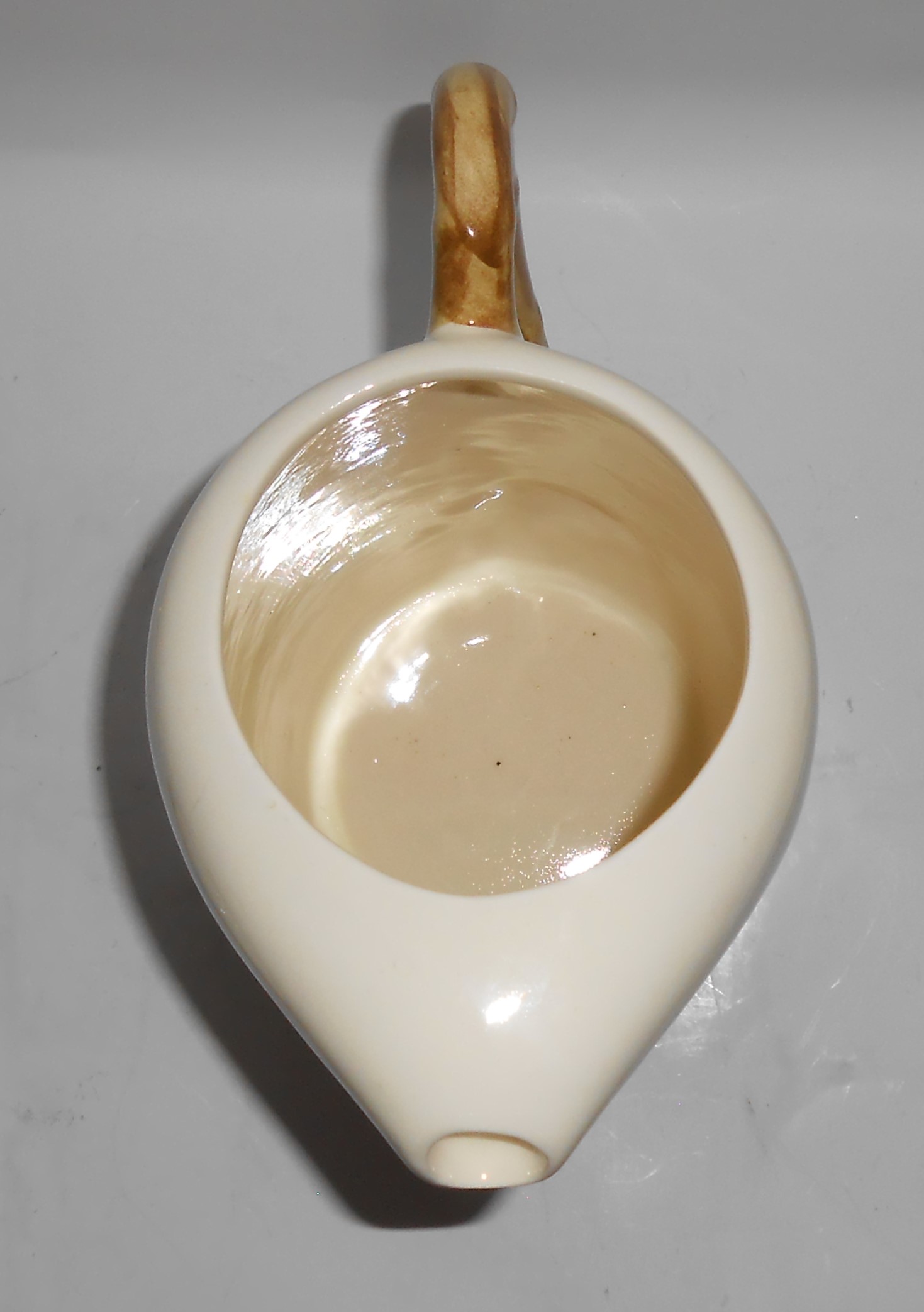 Metlox Pottery Poppy Trail California Ivy Ice Lip 2.5 Q