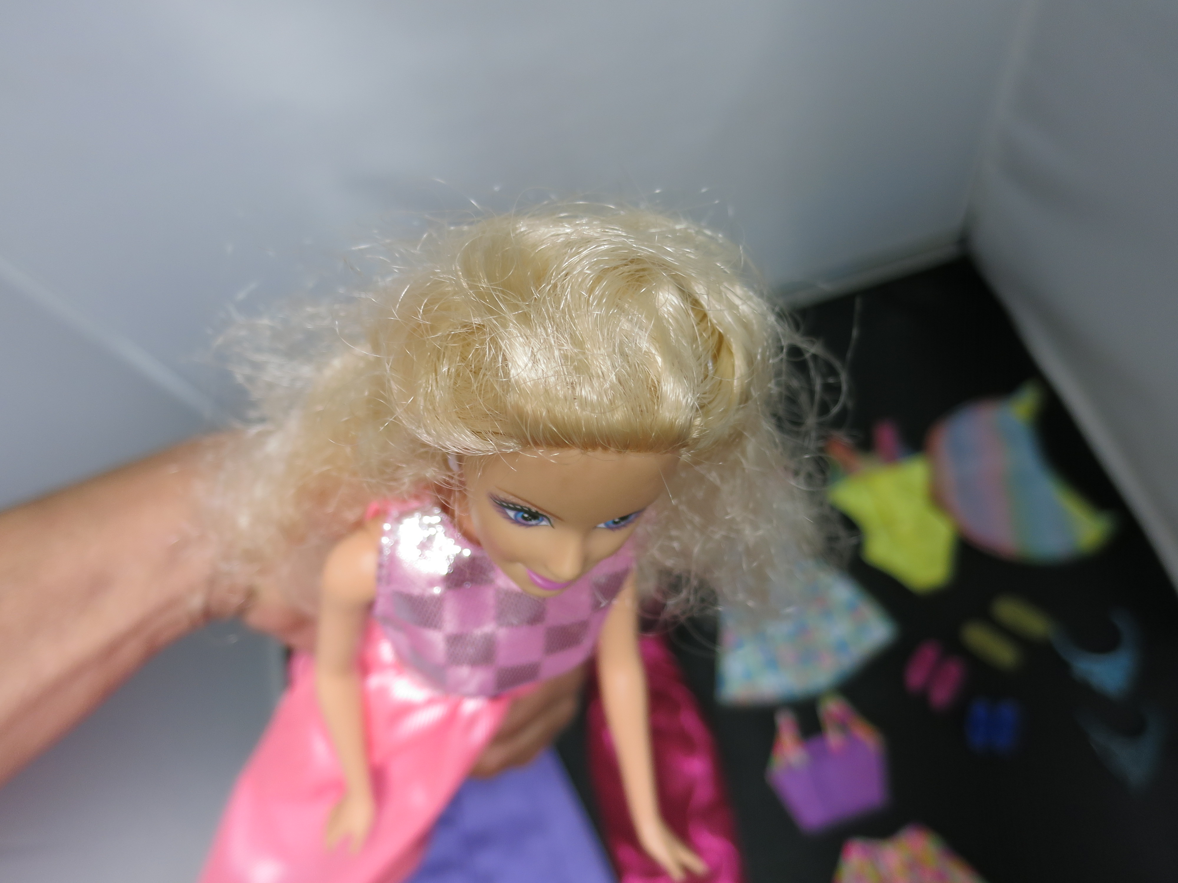 Mattel Barbie 1998 Head 1999 Body with extra clothing
