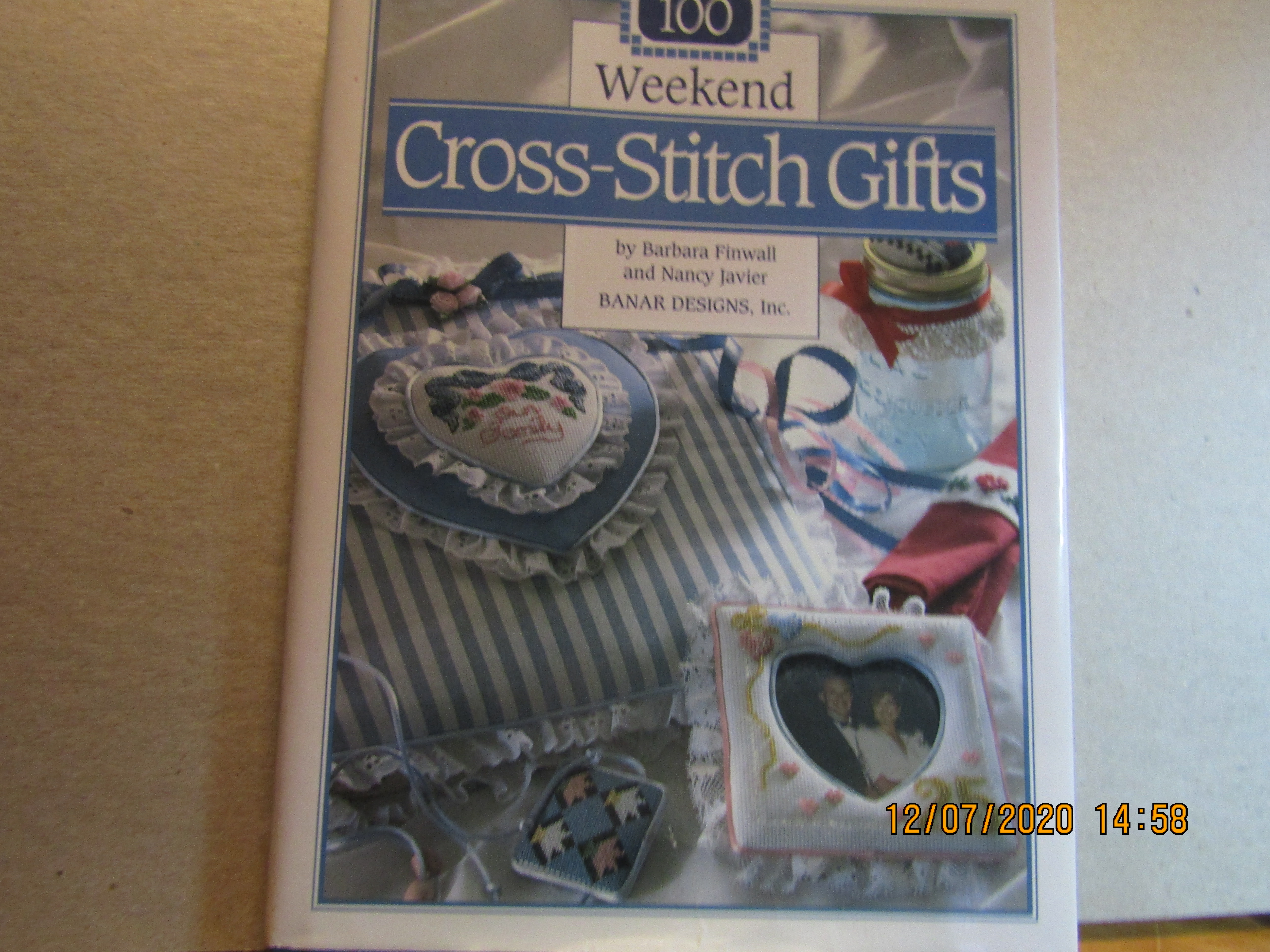Craft Book 100 Weekend Cross-Stitch Gifts