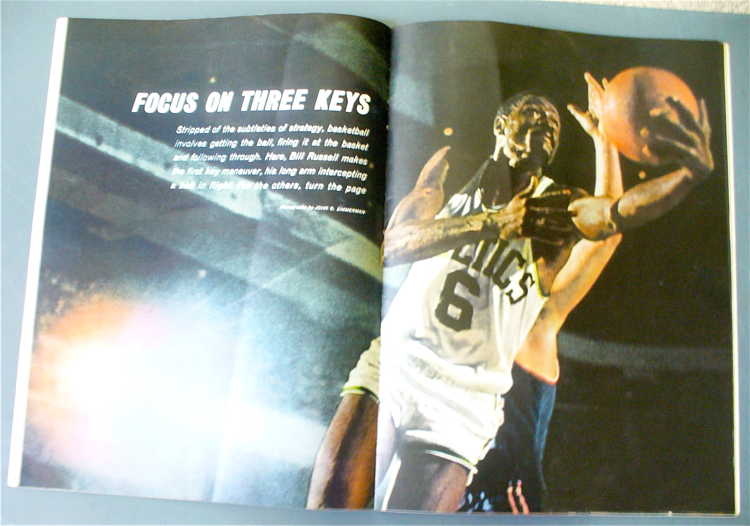 Sports Illustrated January 16, 1961 Cousy Of Celtics