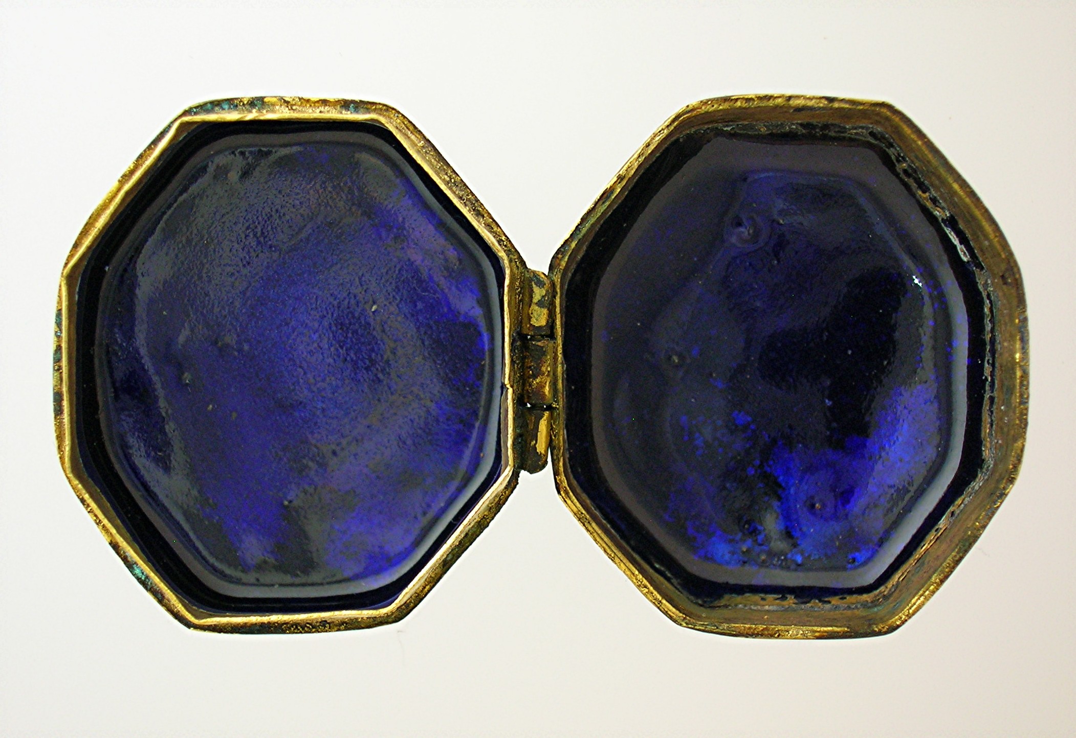 Cloisine Vintage Oriental Box