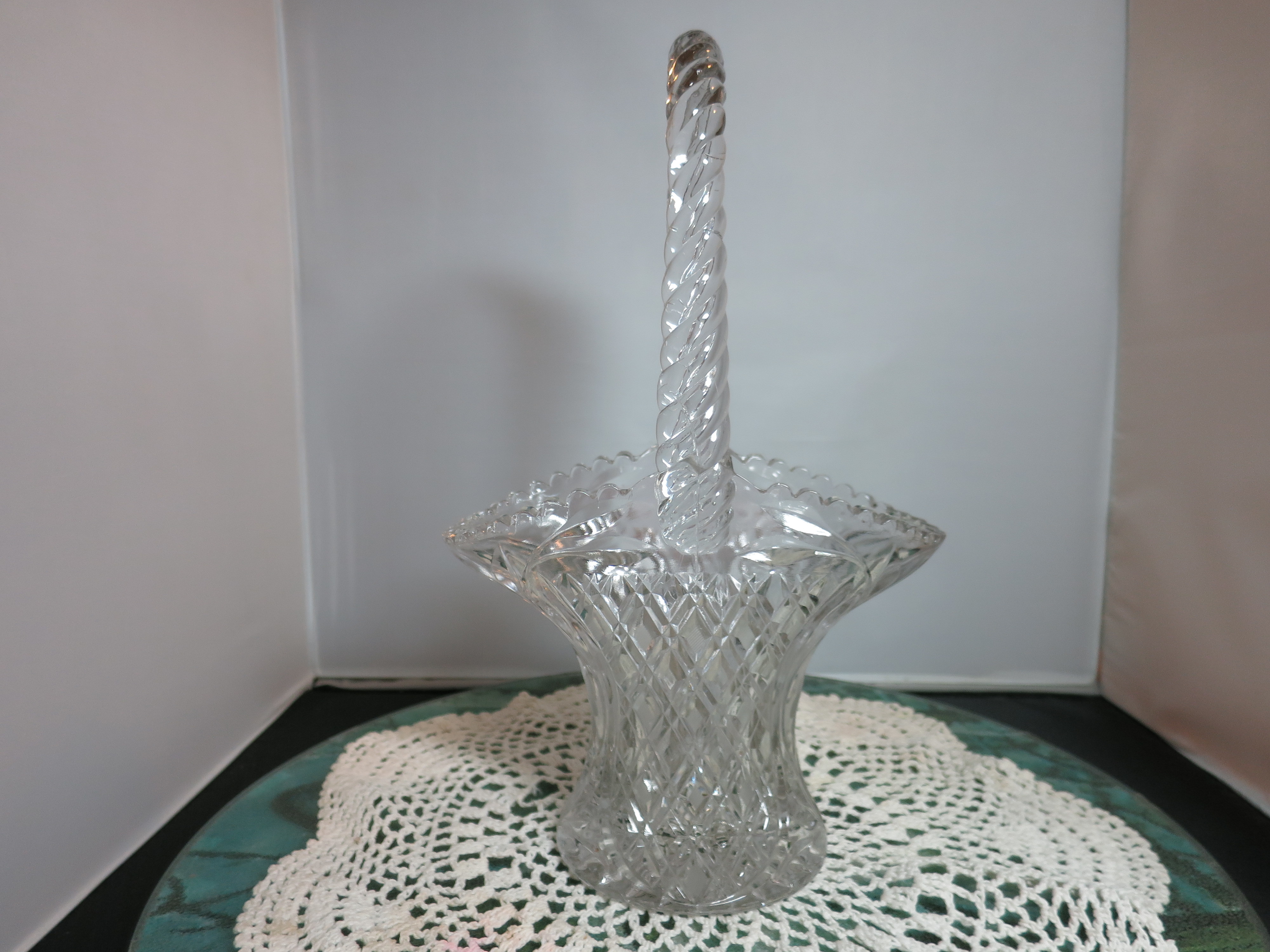 Vintage Brides Basket Diamond Etched Flower Rope Handle 12 inch