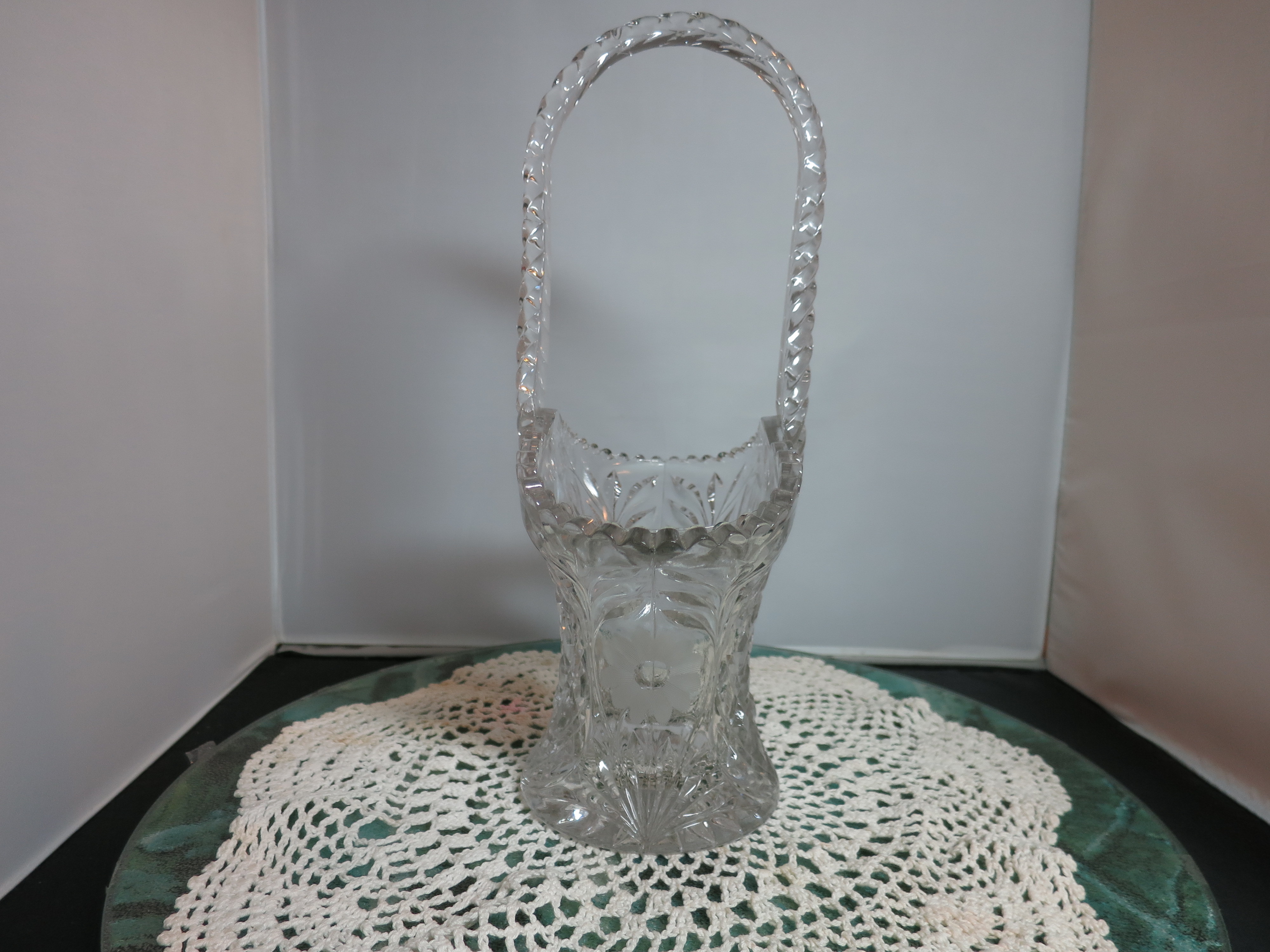 Vintage Brides Basket Diamond Etched Flower Rope Handle 12 inch