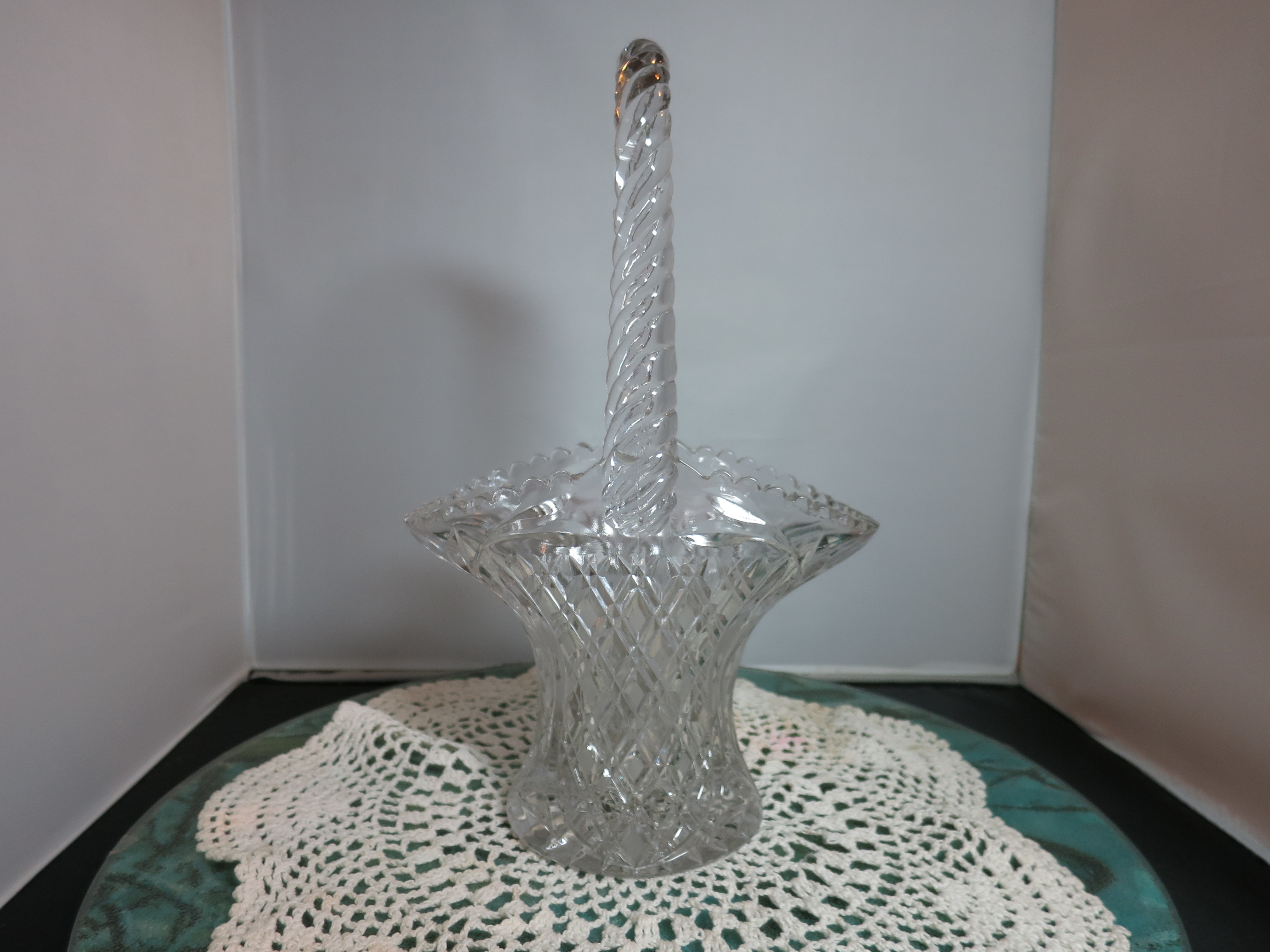 Vintage Brides Basket Diamond Etched Flower Rope Handle 12 inch