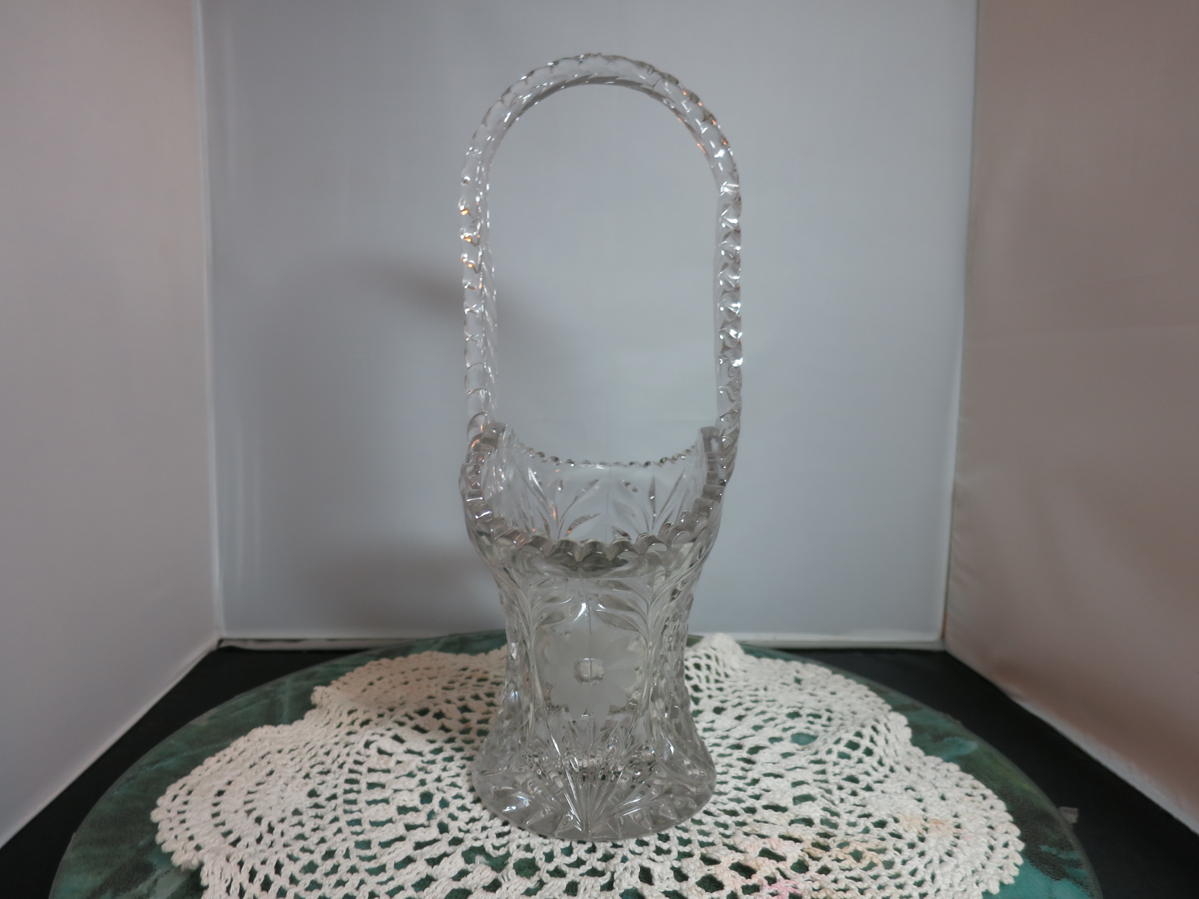 Vintage Brides Basket Diamond Etched Flower Rope Handle 12 inch
