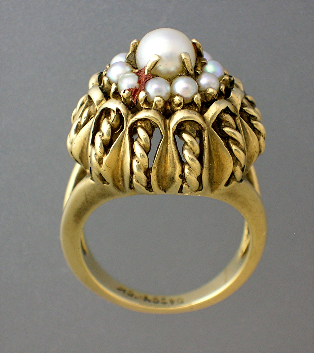 Ring 10K Gold and Pearl Dome  Vintage