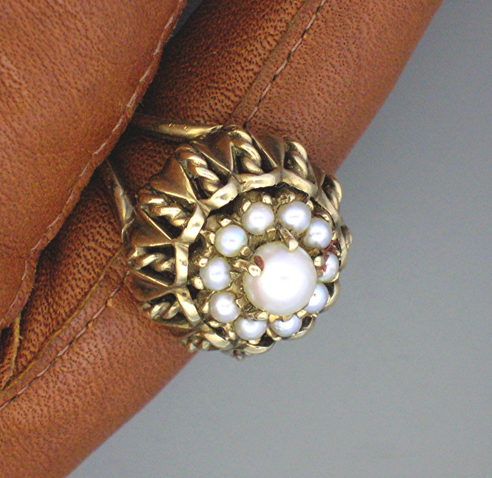 Ring 10K Gold and Pearl Dome  Vintage