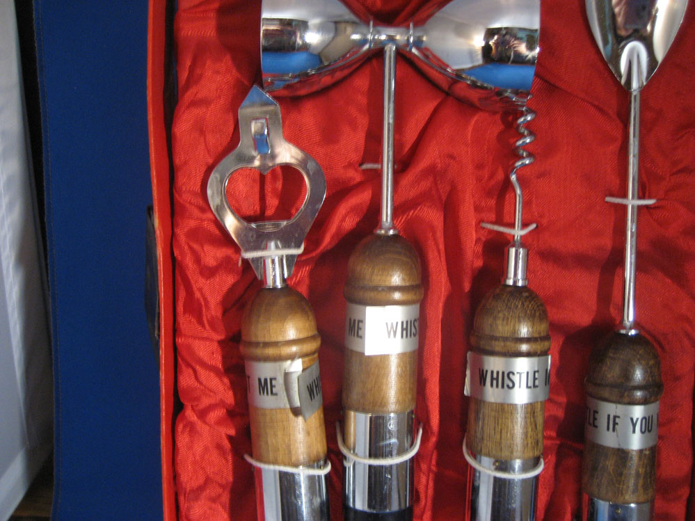 Just Whistle Bar Set