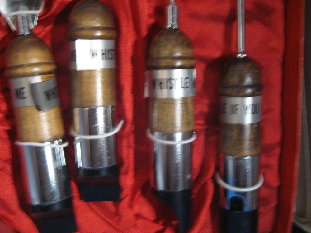 Just Whistle Bar Set