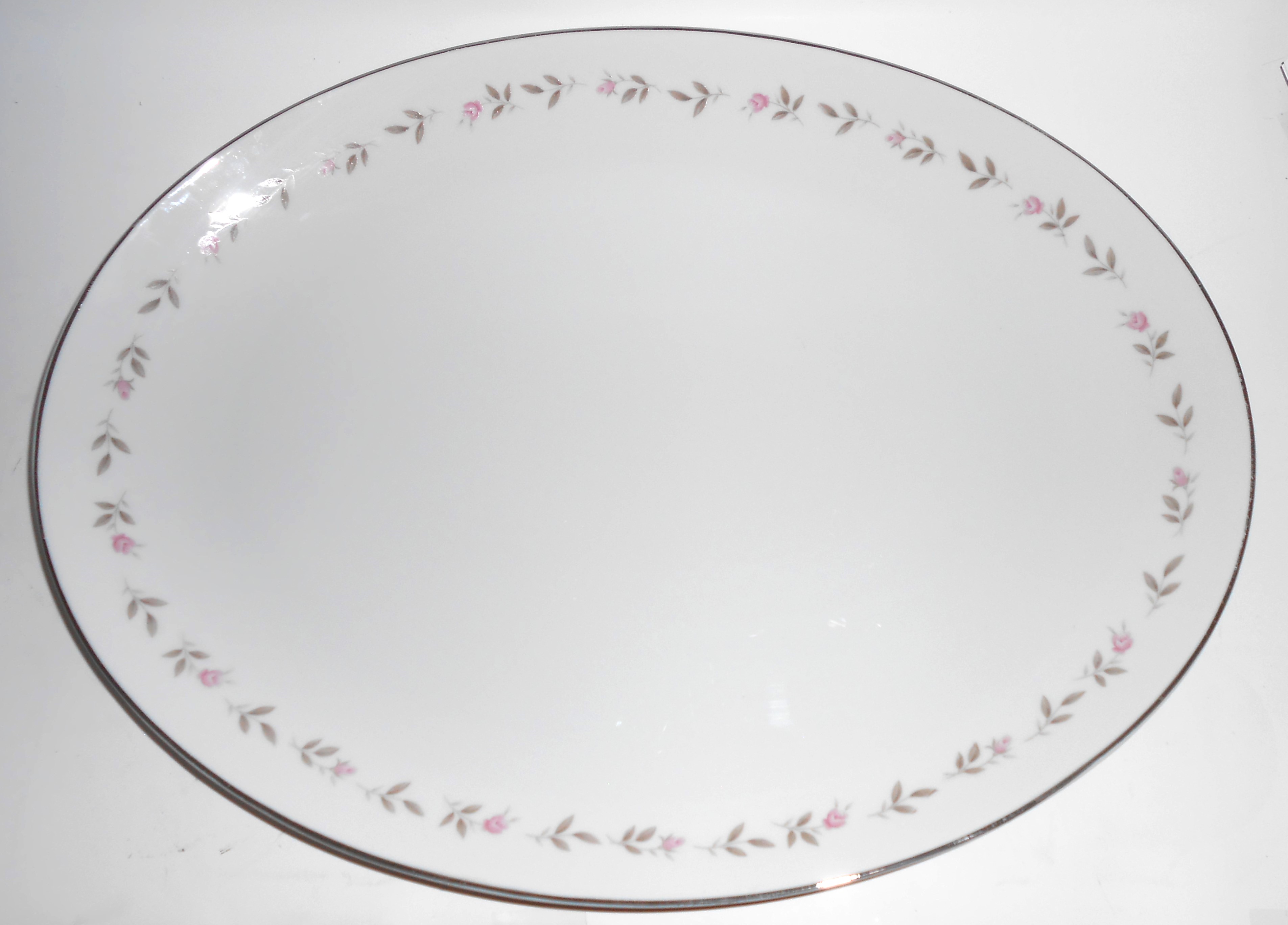 Mikasa China Platinum Band #8353 Rose Delight Large Pla