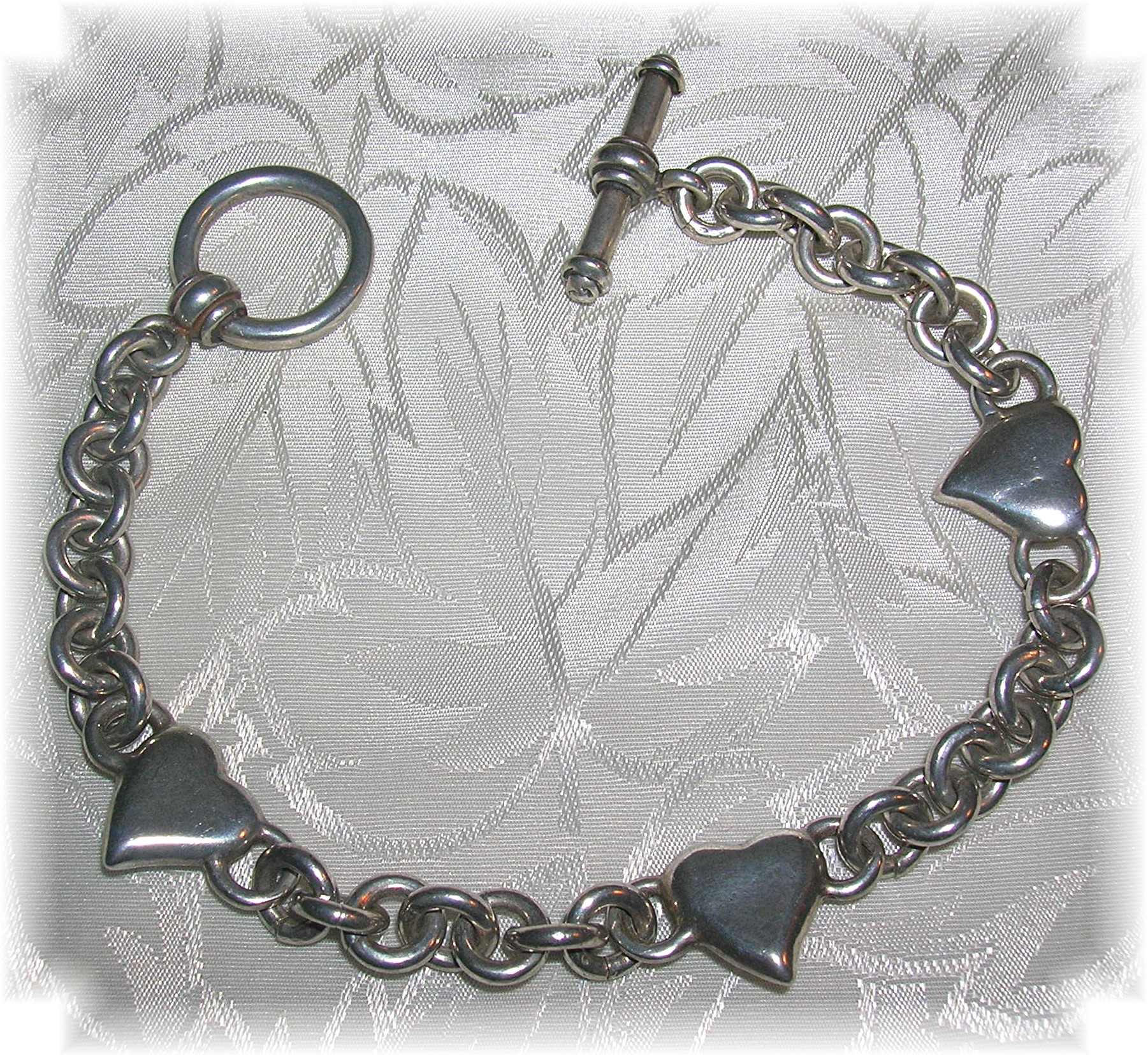 Silver Hearts 7 1/2 Inch Toggle Clasp Bracelet