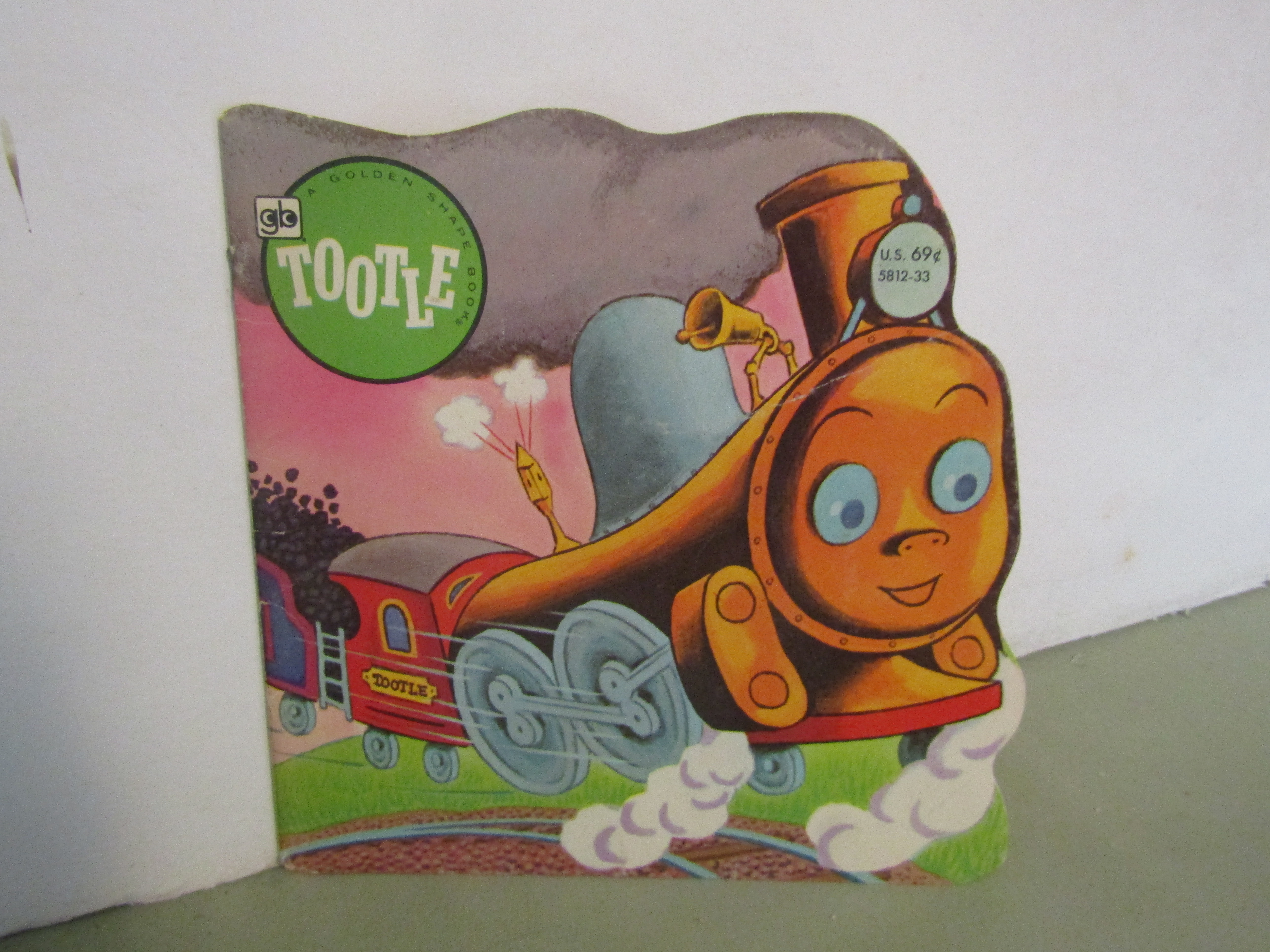 A Golden Super Shape Book Tootle