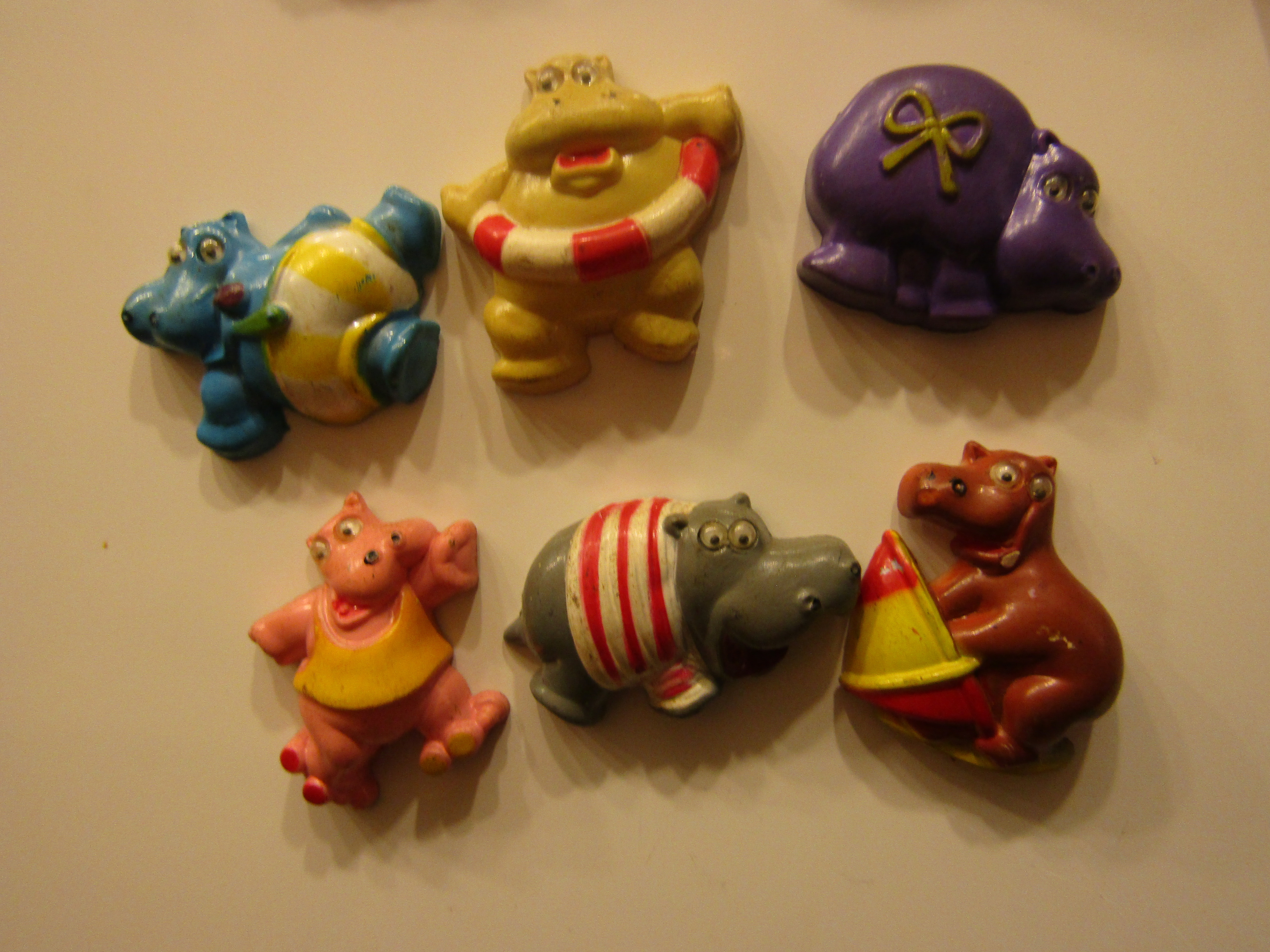 Collectable Plastic Wiggly Eye Hippo Magnet Set