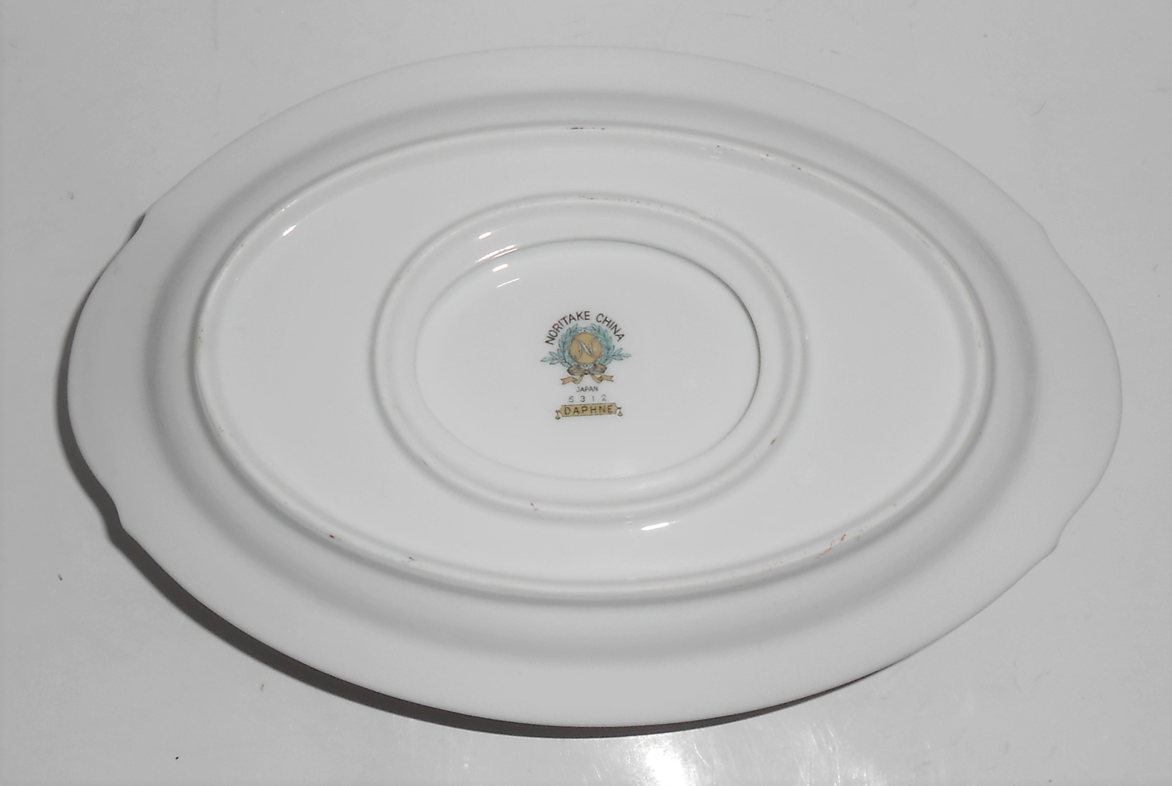 Noritake Porcelain China 5312 Daphne W/Gold Gravy Bowl