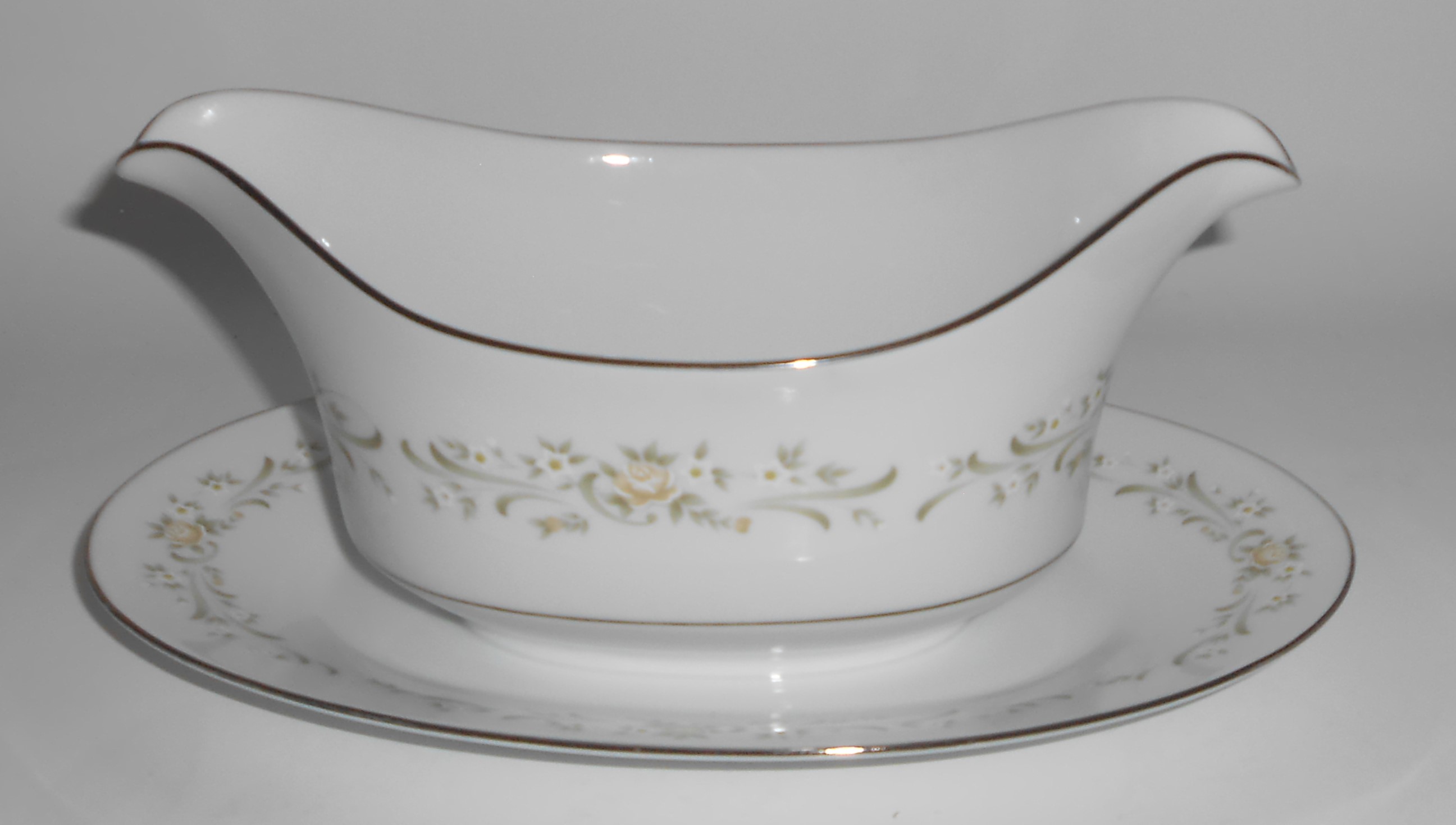 Sango China 3688 Platinum Debutante Gravy Bowl