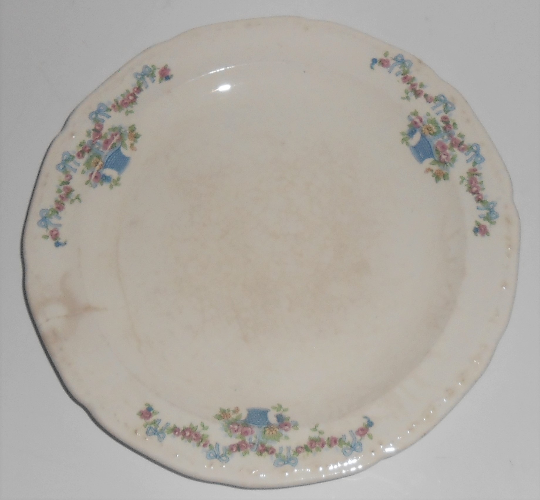 Early Poxon Vernon Pottery Basket w / Floral Garland Br