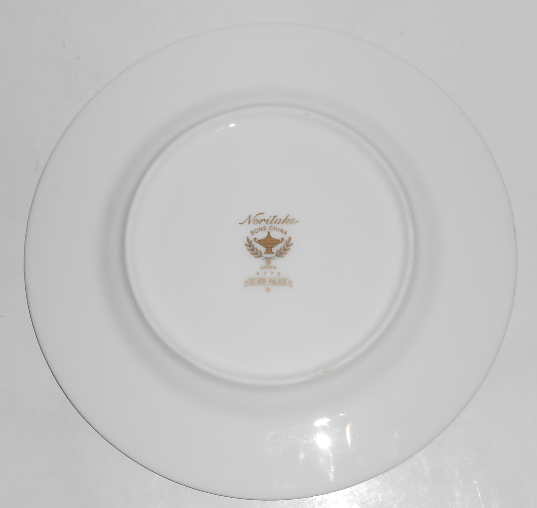 Noritake Porcelain China Silver Palace w/Platinum Bread