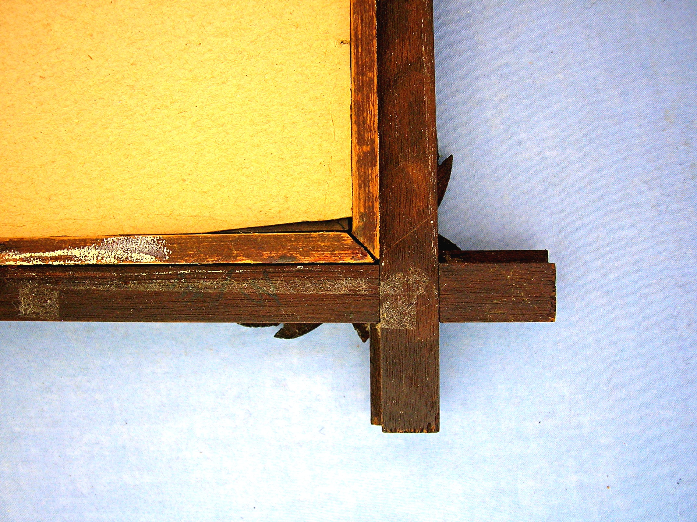 Picture Frame Wood with Oak Leaf Corners