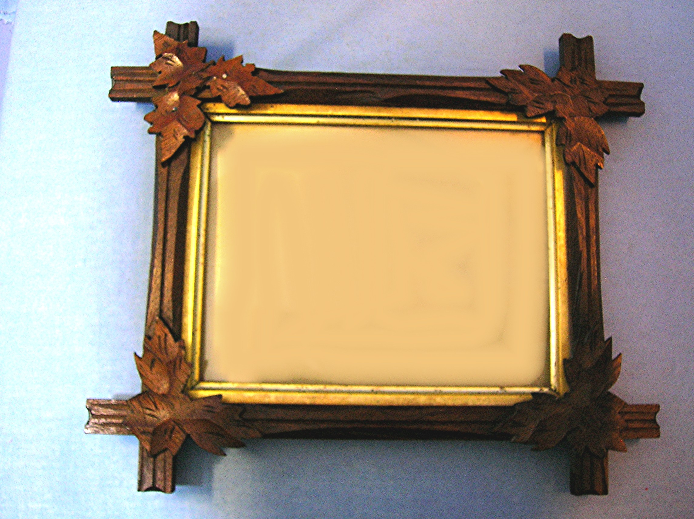 Picture Frame Wood with Oak Leaf Corners