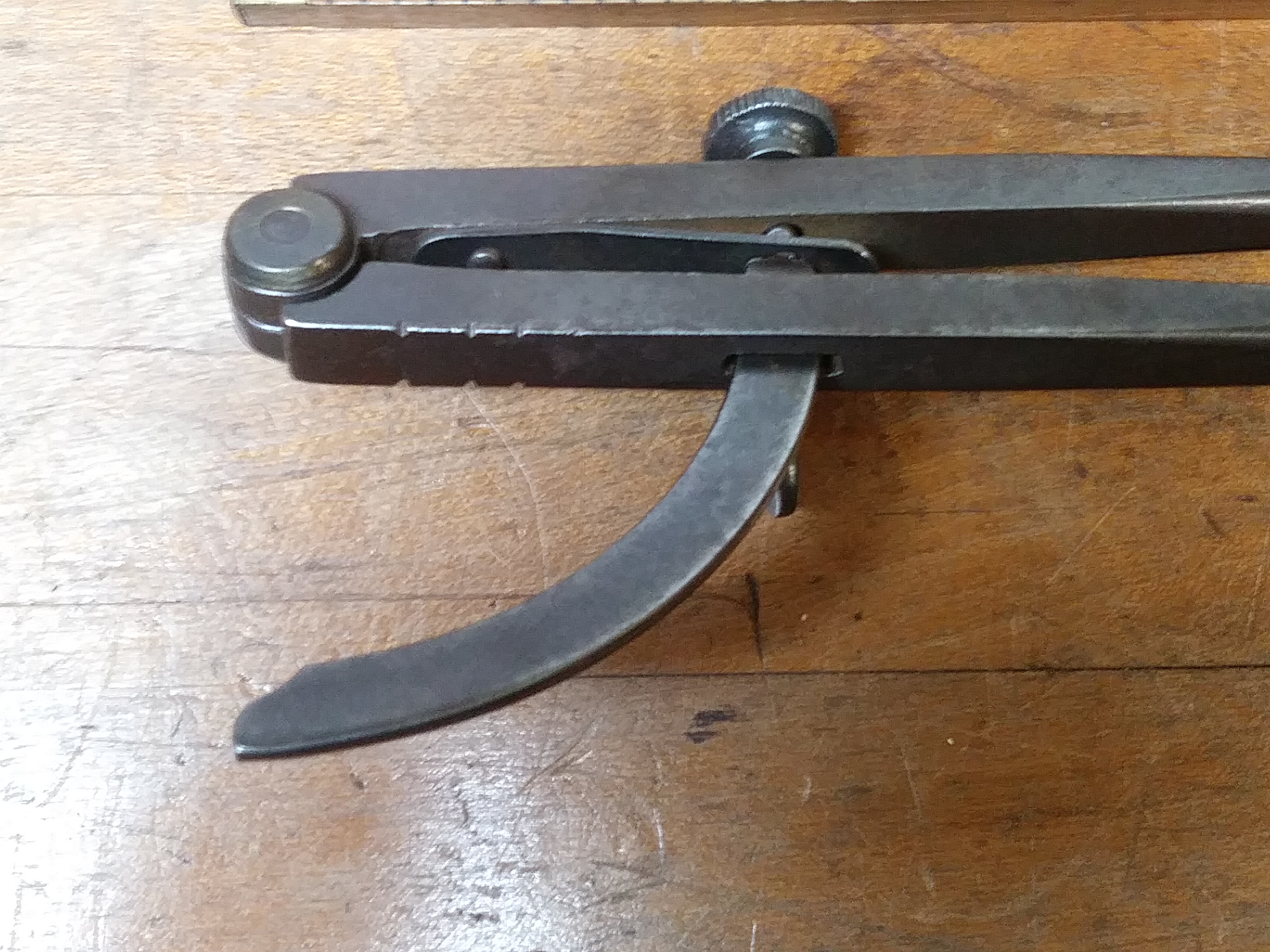 P.S. & W. Wing Divider 8 inch Peck, Stow & Wilcox