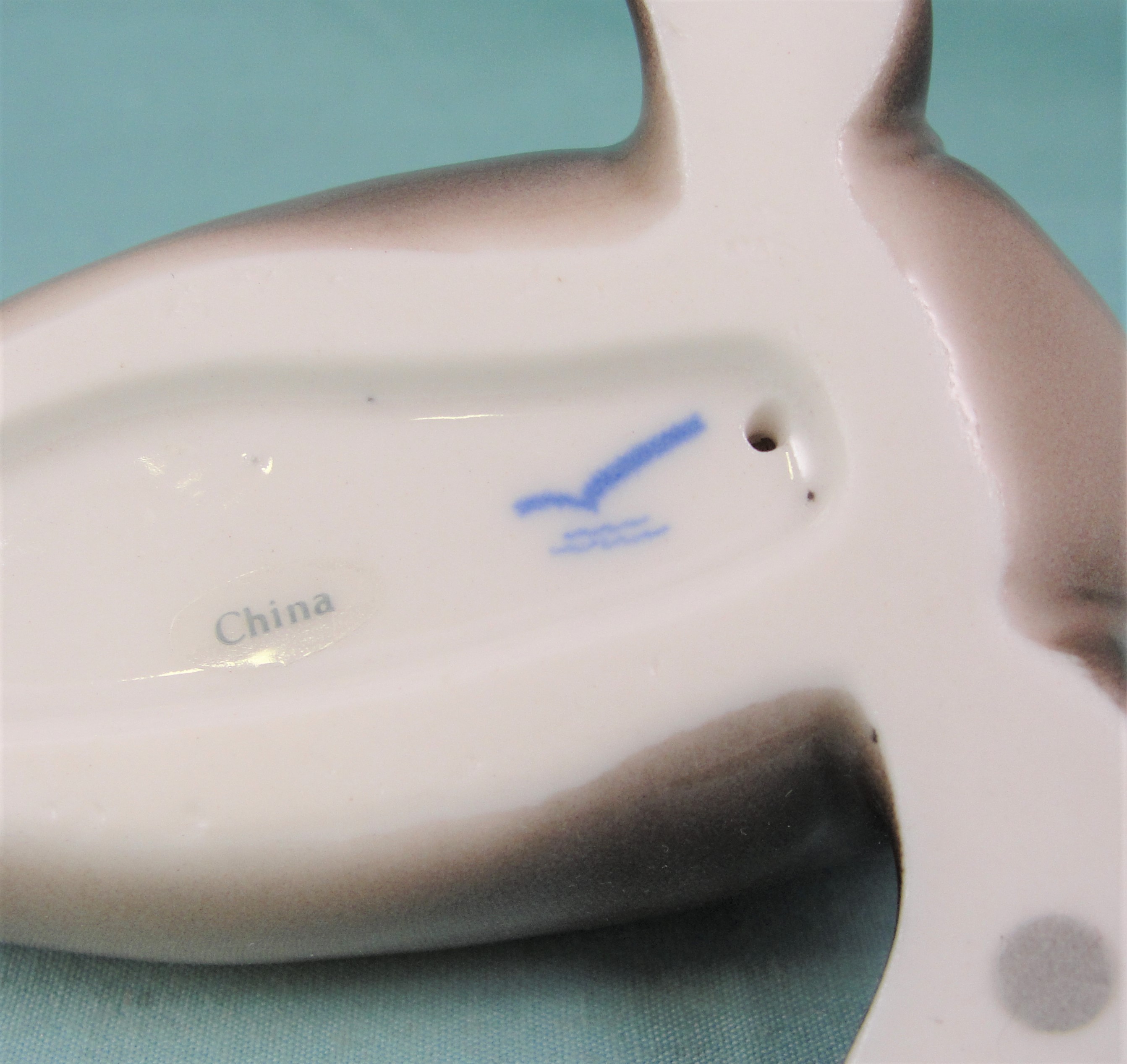 Enesco Avian Seagull Porcelain Seal
