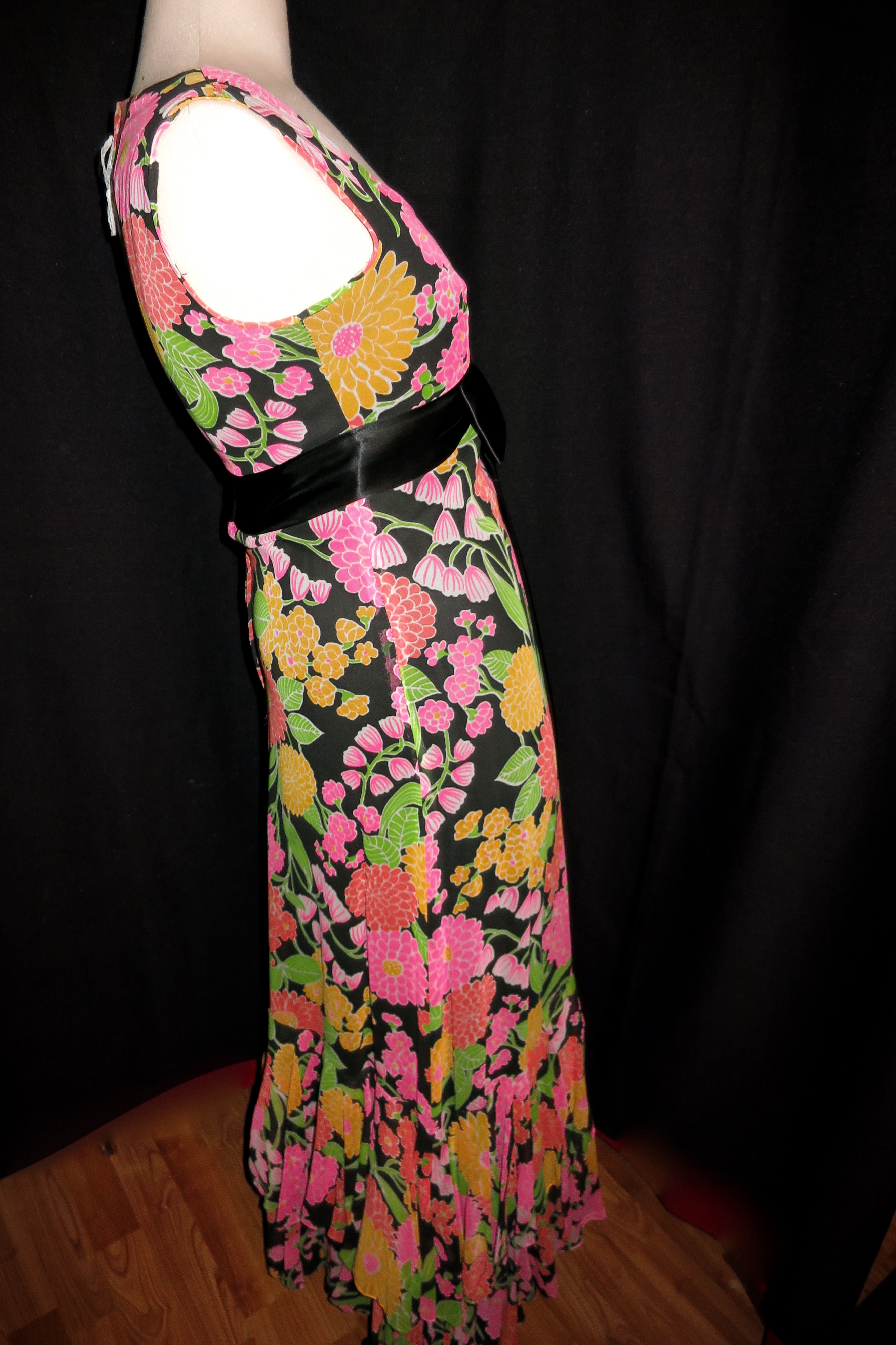 Floral Flared Ruffled Maxi Dress Hand Tailored 1960s
