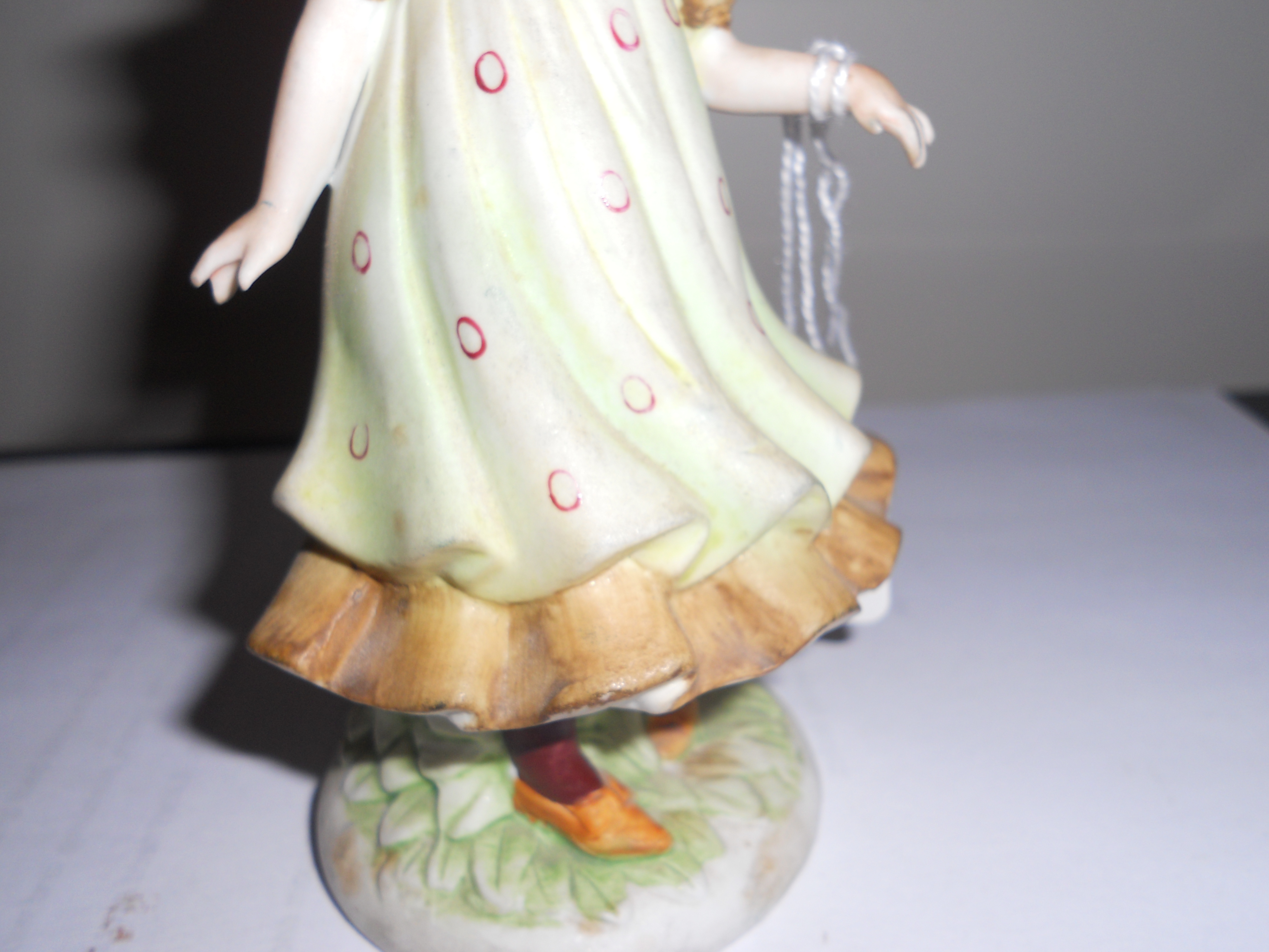 Lefton Girl Figure KW5153