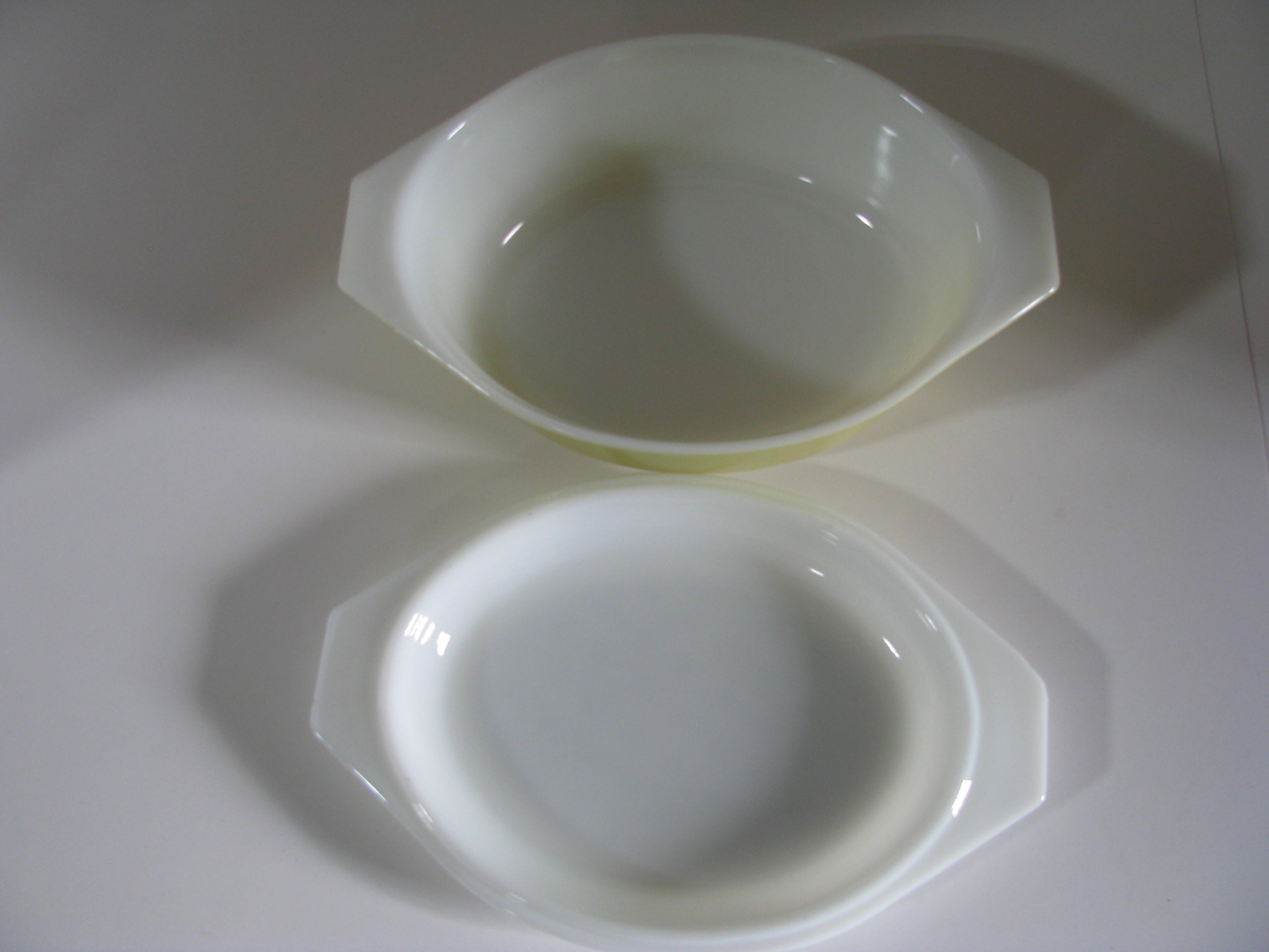 Pyrex Promotional Wicker Weave Oval Casserole Dish