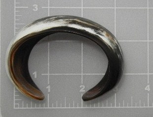 Bracelet Buffalo Horn Black Cream Cuff