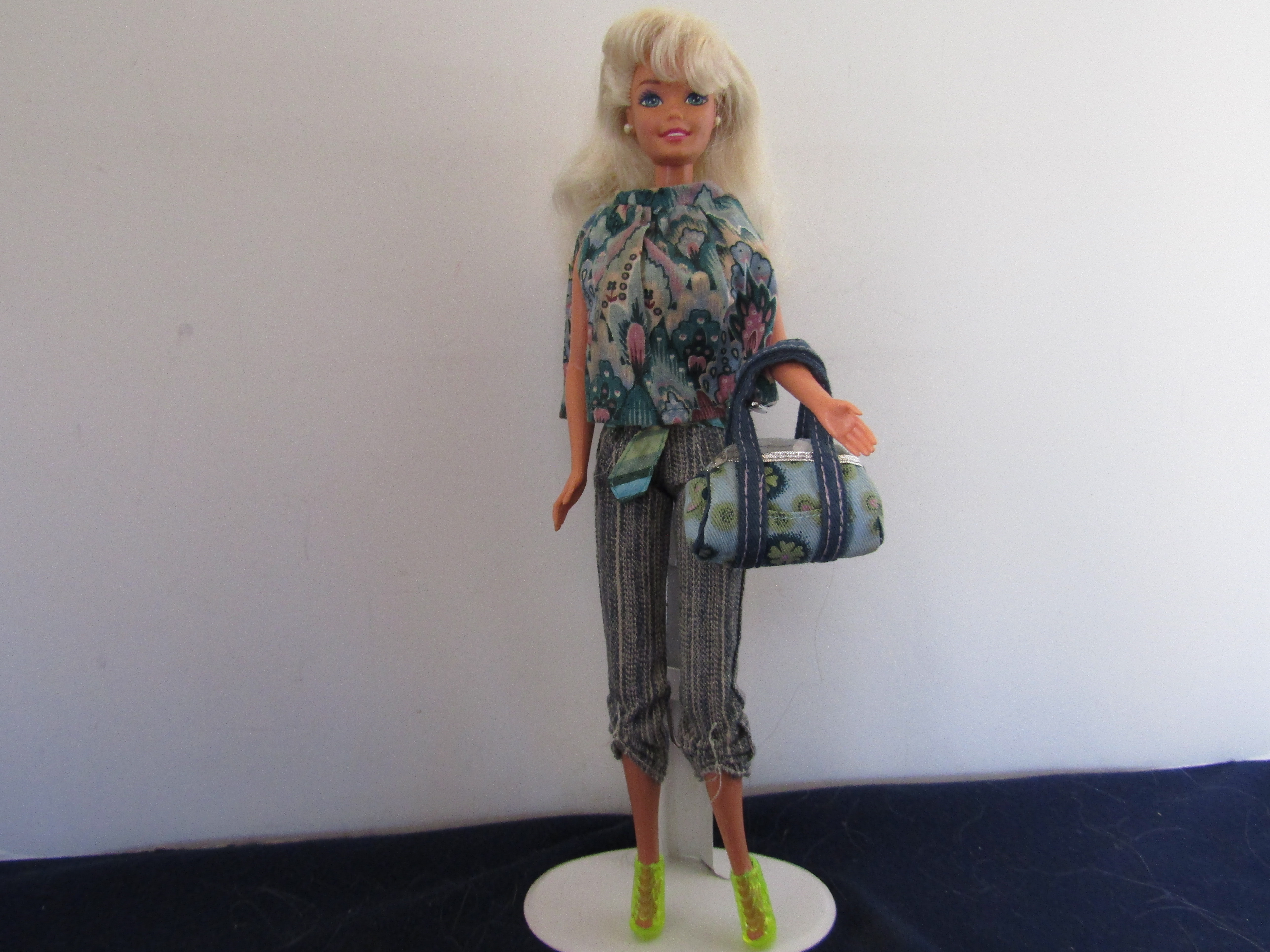 Seventies Fashion Barbie Doll  Mattel Indonesia 3