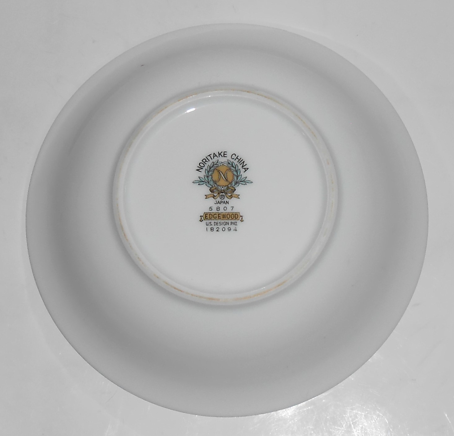 Noritake Porcelain China Edgewood 5807 w/Platinum Fruit