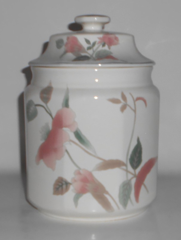 Mikasa China Silk Flowers Large Canister w/Lid - MINT
