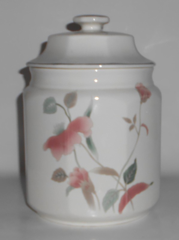 Mikasa China Silk Flowers Large Canister w/Lid - MINT