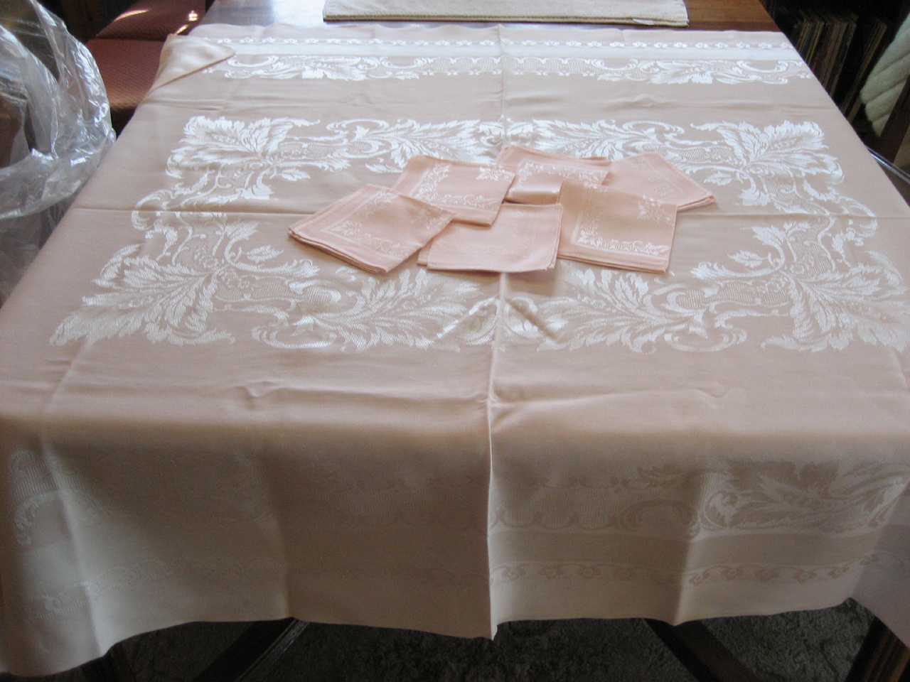 Pink Linen Table Cloth and Napkins