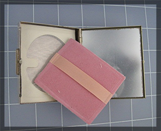 Powder Compact, Souvenier of Canada